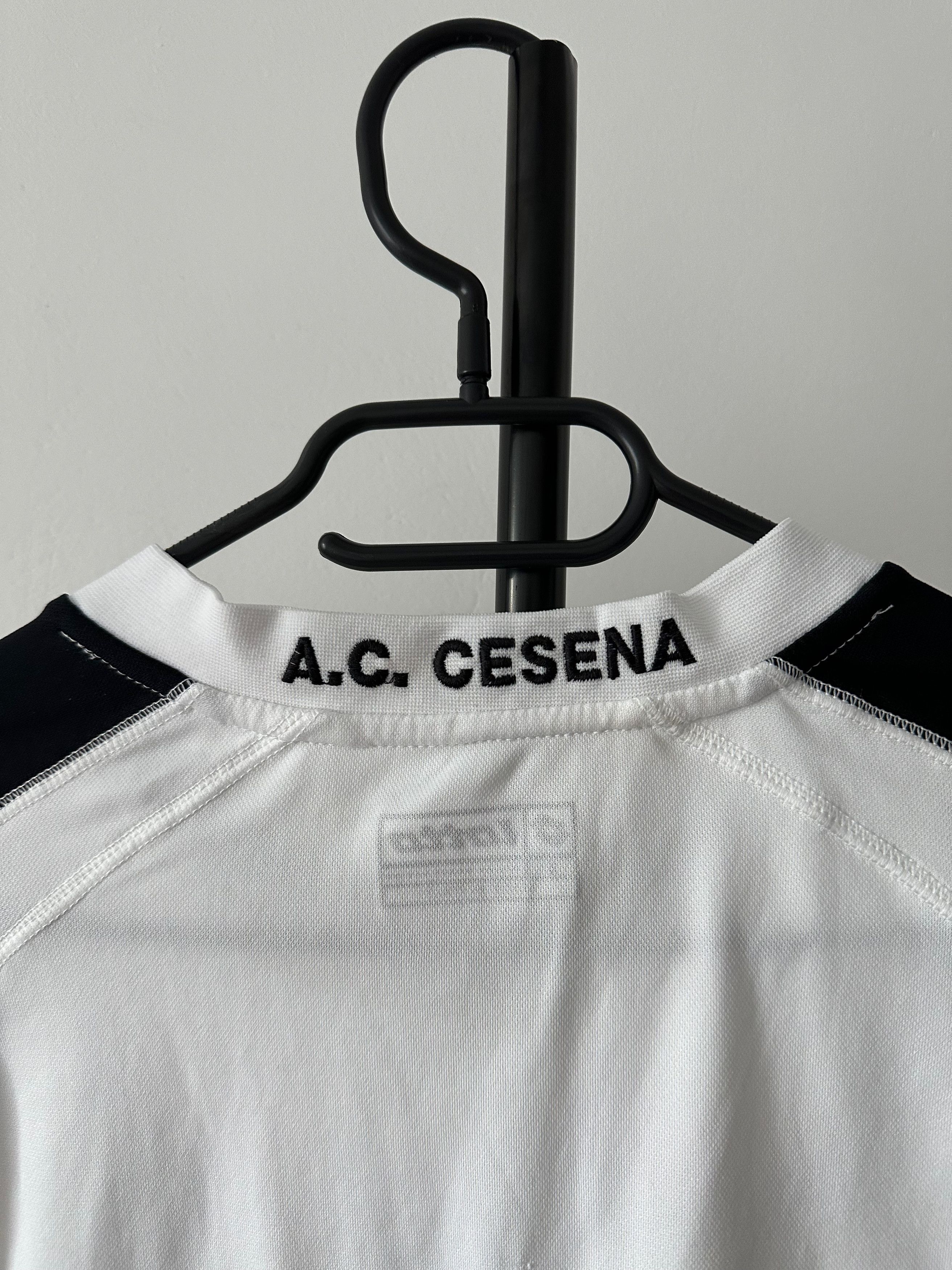 Lotto Sport 2005 Lotto AC Cesena long sleeve jersey soccer football Size US S / EU 44-46 / 1 - 7 Thumbnail