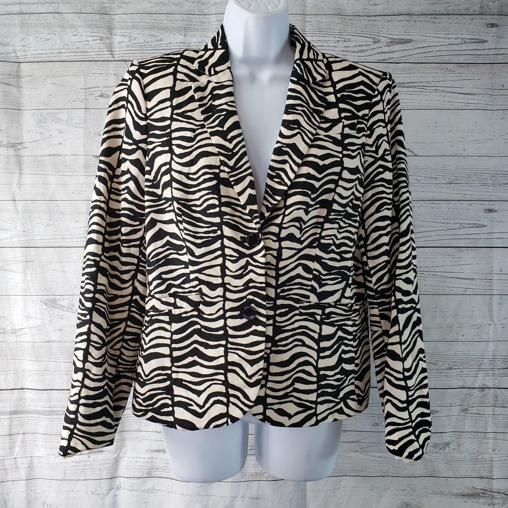 Calvin Klein Calvin Klein Blazer Womens Sz 10 Black Beige Animal Print Linen Blend 2 Button Size L / US 10 / IT 46 - 2 Thumbnail