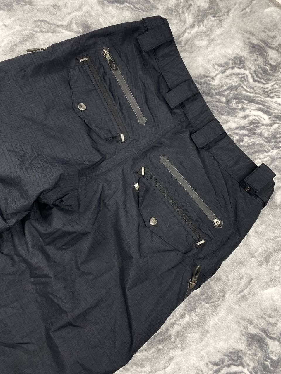 Oakley Vintage Oakley Ski Pants Software 00s Snowboards Gorpcore Size US 33 - 12 Thumbnail