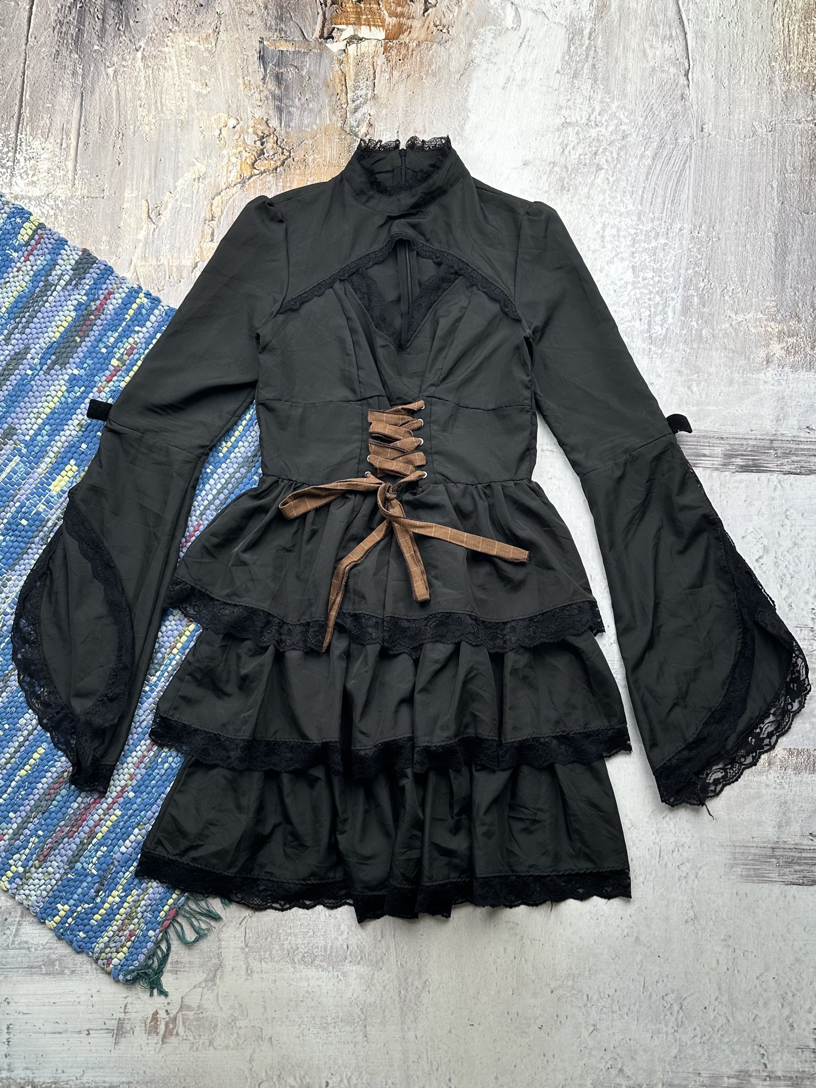 Vintage Vintage Goth Dress With Long Sleeve A84(542) Size M / US 6-8 / IT 42-44 - 1 Thumbnail