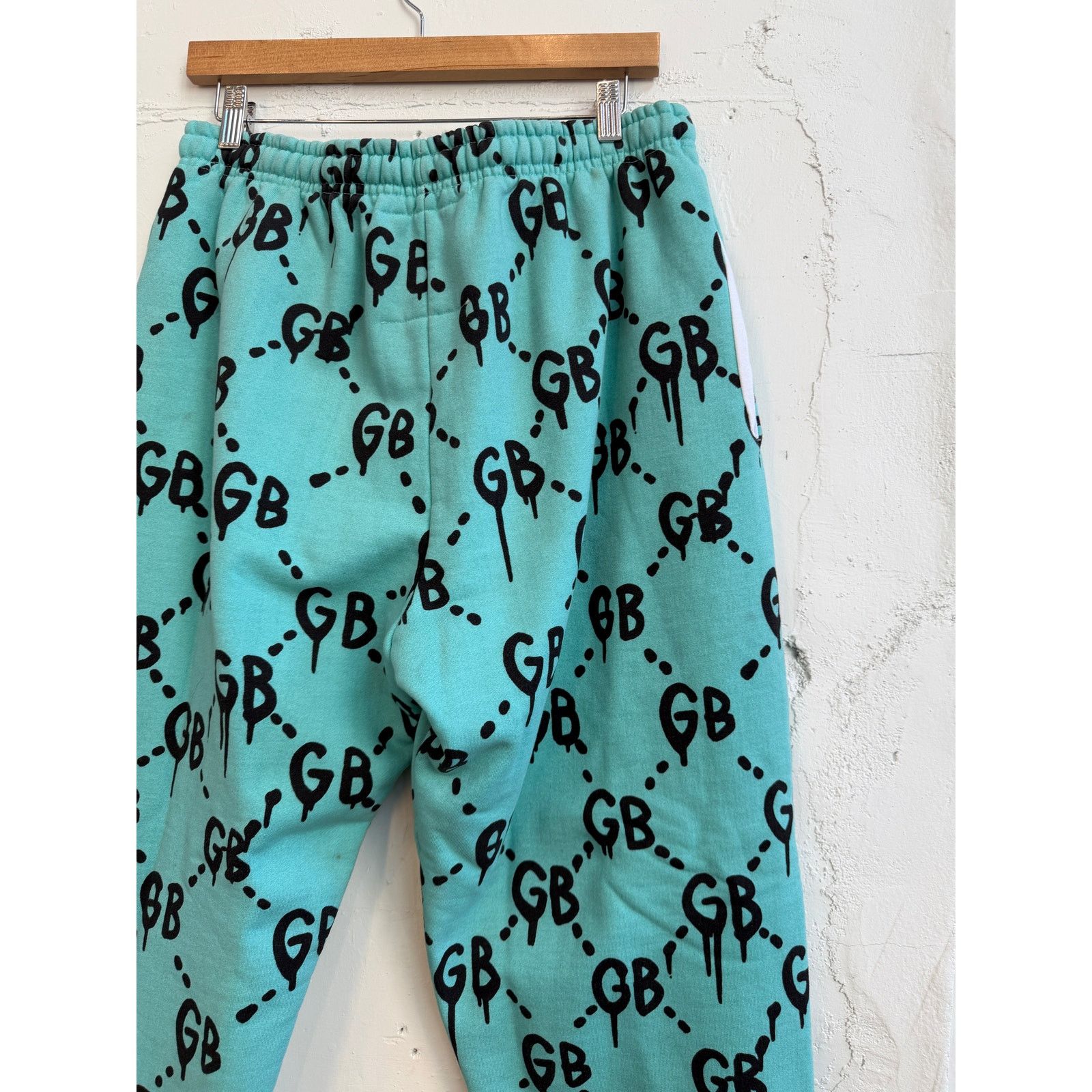 Camp High Camp High x Gucci Ghost Graphic Sweatpants Size US 34 / EU 50 - 9 Thumbnail