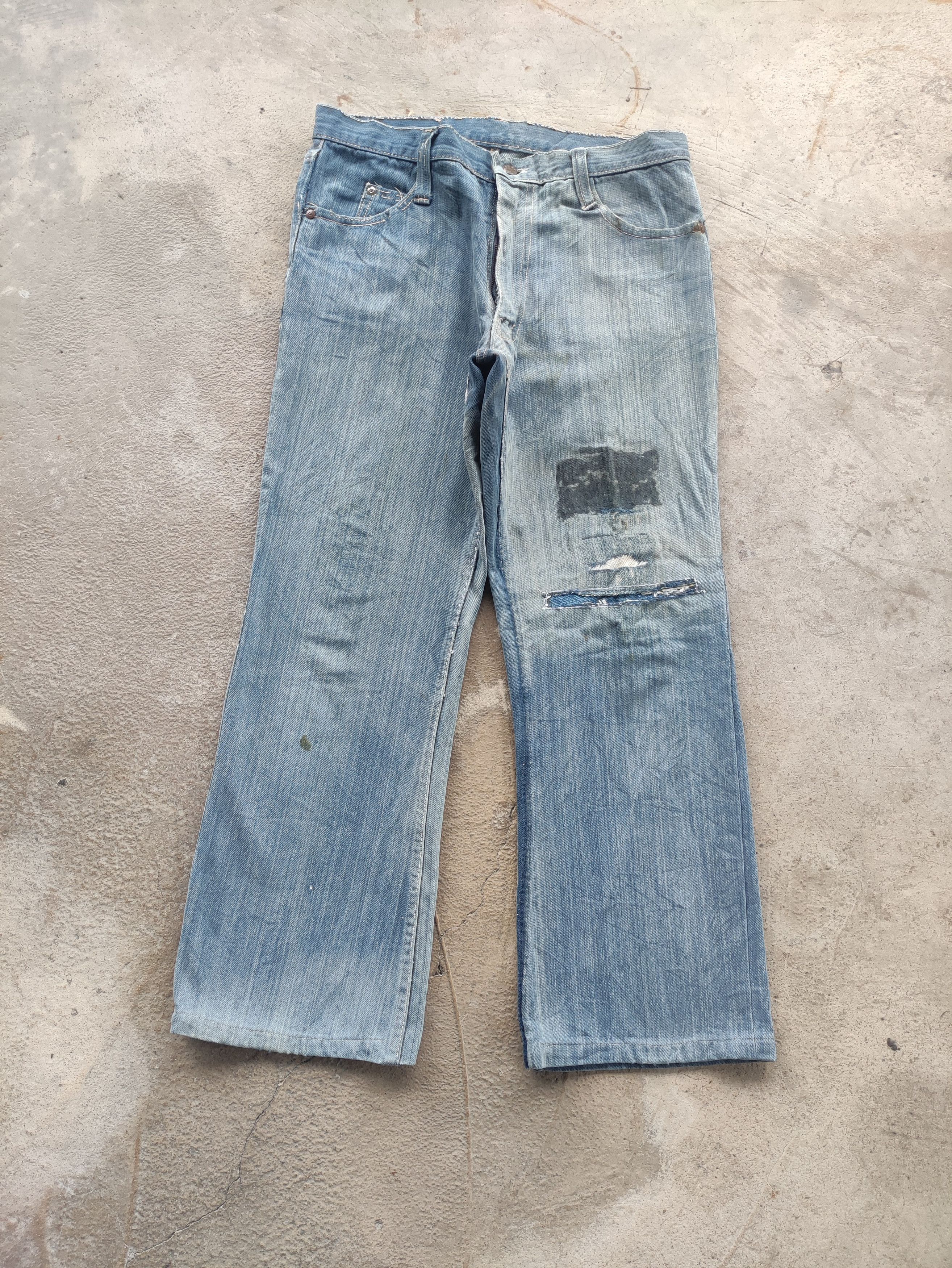 Japanese Brand Vintage Japanese Jean Distressed Faded Denim Size US 32 / EU 48 - 1 Thumbnail