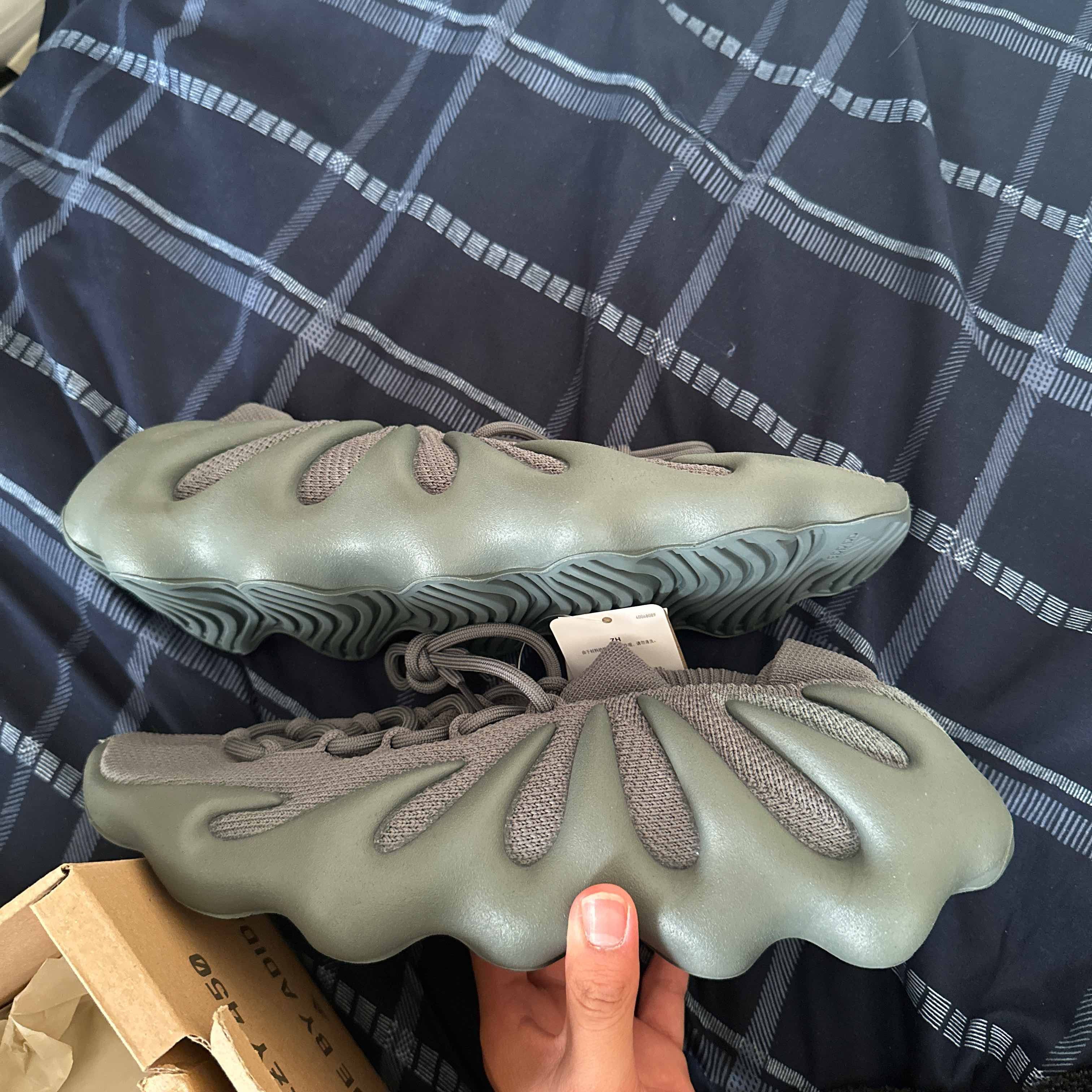 yeezy teal