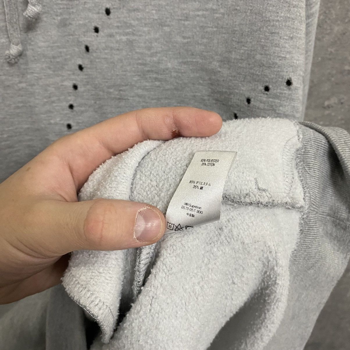 Supreme Supreme Laser Cut S Hoodie Size US XL / EU 56 / 4 - 16 Thumbnail