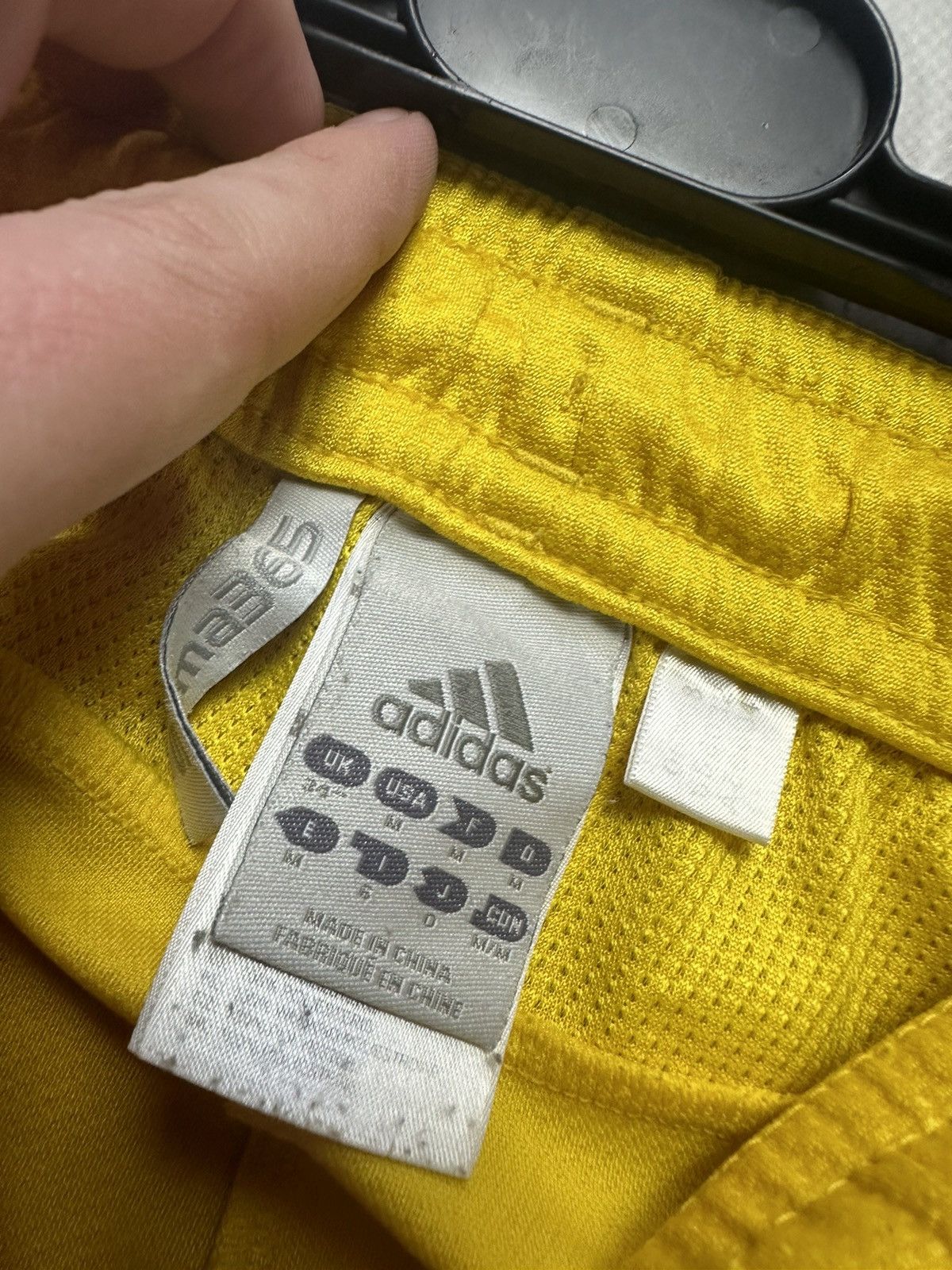 Vintage Vintage adidas Chelsea soccer shorts size M 15 Malouda Size US 32 / EU 48 - 7 Thumbnail