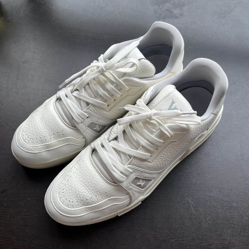 Louis Vuitton Louis Vuitton White Leather Low-Top Trainers 0079 Size US 10.5 / EU 43-44 - 1 Thumbnail