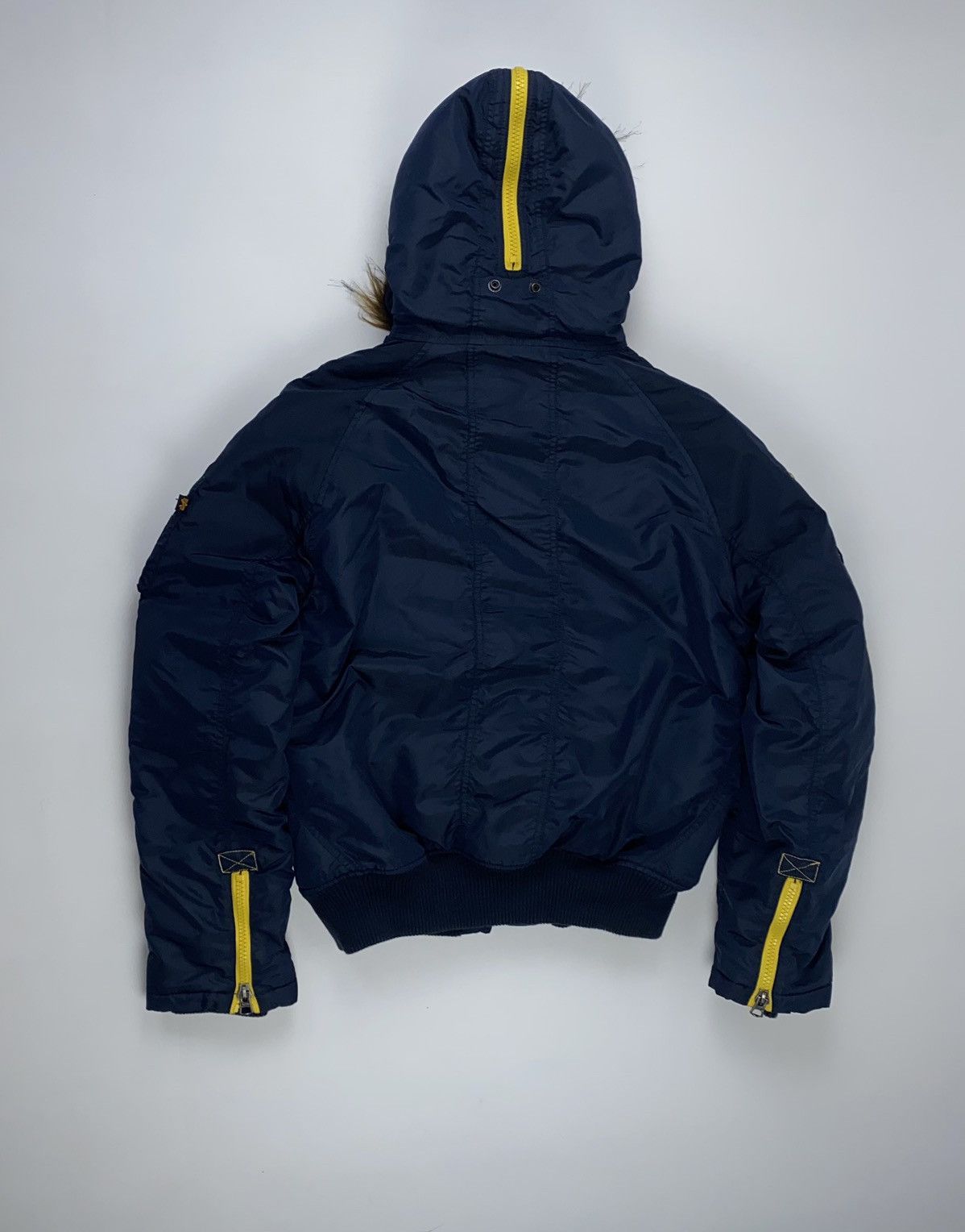 Alpha Industries × Vintage 🚨 Alpha Industries vintage down jacket bomber man M Size US M / EU 48-50 / 2 - 11 Thumbnail