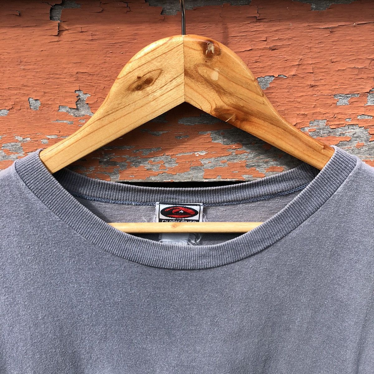Quiksilver Vintage 90s Quiksilver Surf Tshirt Made in Japan Size US L / EU 52-54 / 3 - 4 Thumbnail