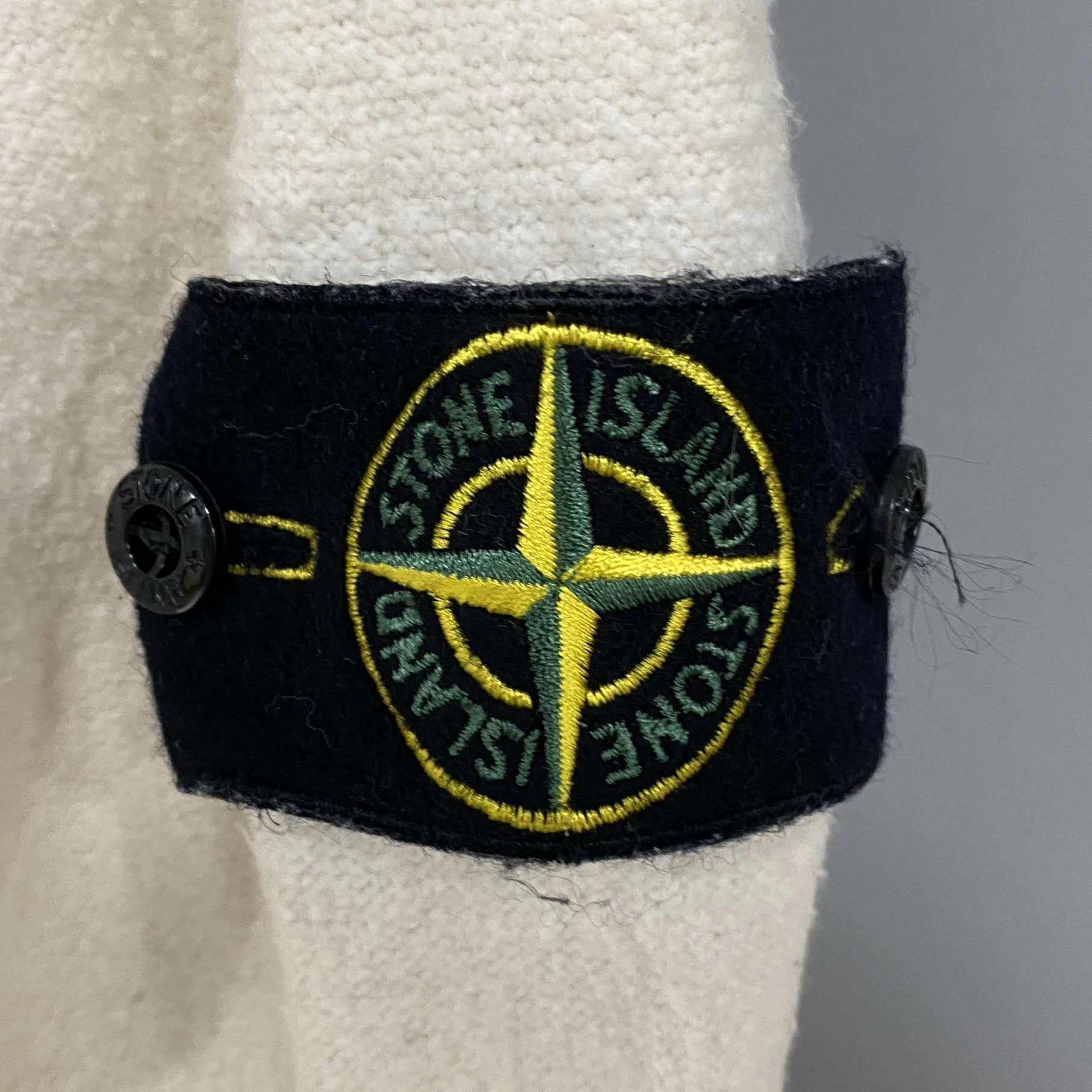 Stone Island Stone Island cream towel sleeve patch sweatshirt Size US L / EU 52-54 / 3 - 5 Thumbnail