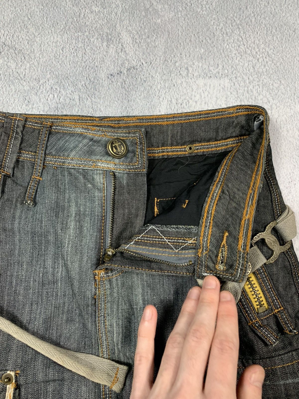 Japanese Brand × Vintage Vintage Y2K crazy bondage 9 pockets faded cargo mini skirt Size 24" / US 00 / IT 34 - 4 Thumbnail