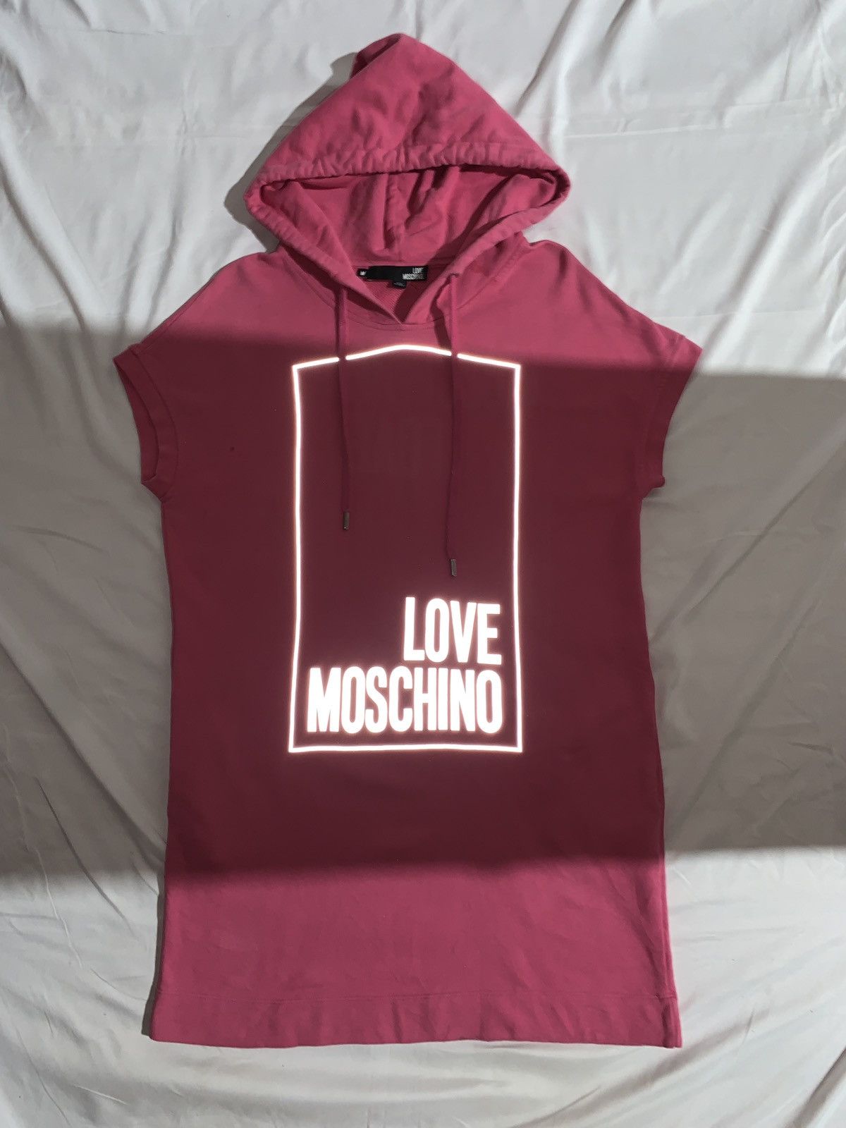 Love Moschino Love Moschino Italy Pink Reflective Sleeveless Dressy Hoodie Size M / US 6-8 / IT 42-44 - 4 Thumbnail
