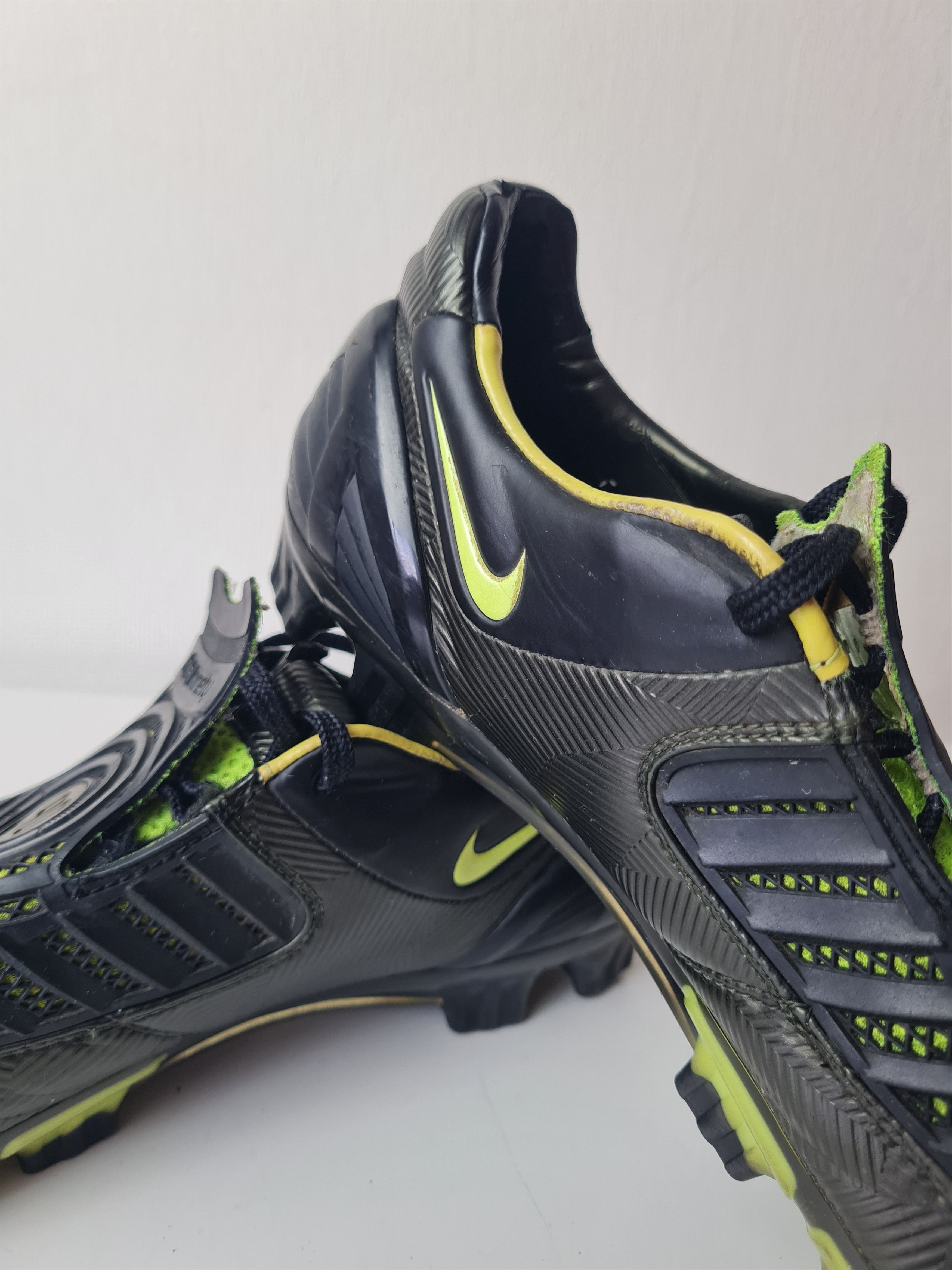 Nike Football Boots 2008 Nike Total 90 SG Zoom Air Laser Elite Size US 10 / EU 43 - 20 Thumbnail