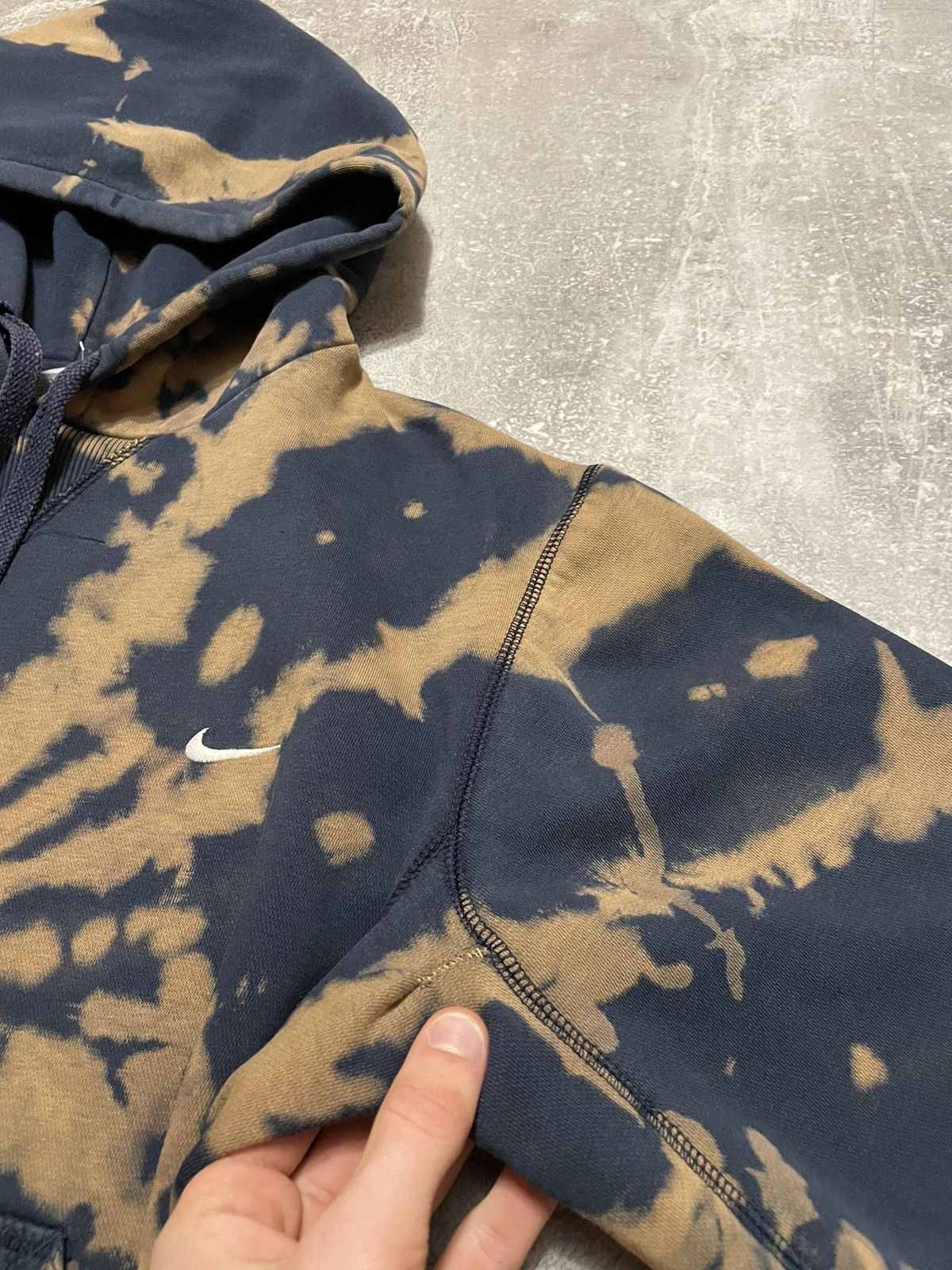 Nike Vintage Nike Swoosh Logo Custom Tie Dye Hoodie Size US M / EU 48-50 / 2 - 14 Thumbnail