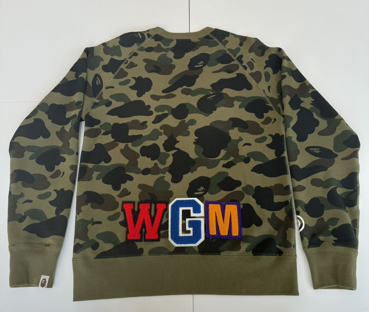 Bape 1st Camo Shark Crewneck Size US M / EU 48-50 / 2 - 2 Thumbnail