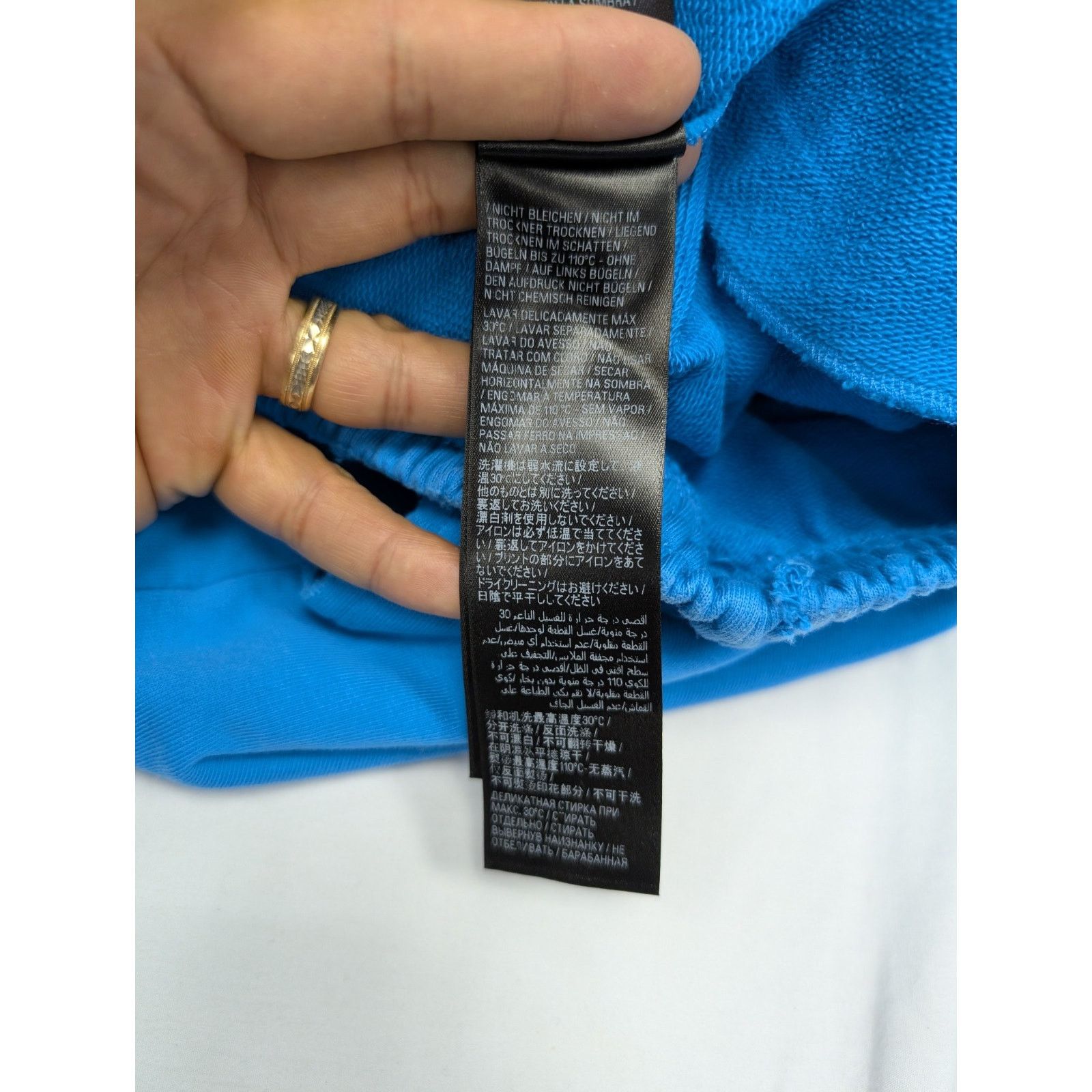 Balenciaga o1rshd1 Q:2 / Pol Camp Crack Print Med Moll Shorts in Blue Size US 32 / EU 48 - 13 Thumbnail
