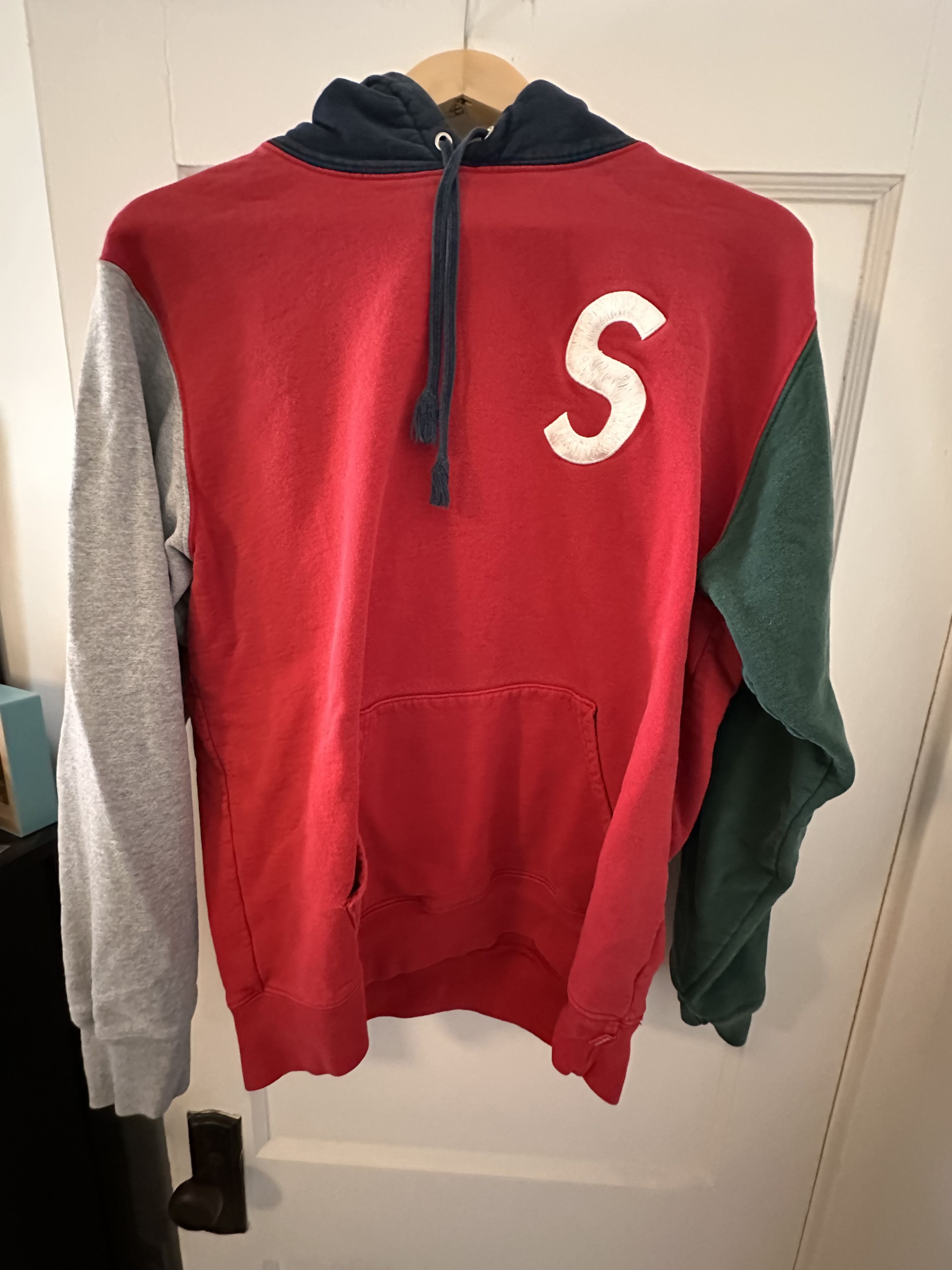 S Logo Colorblocked Hooded Sweatshirt L