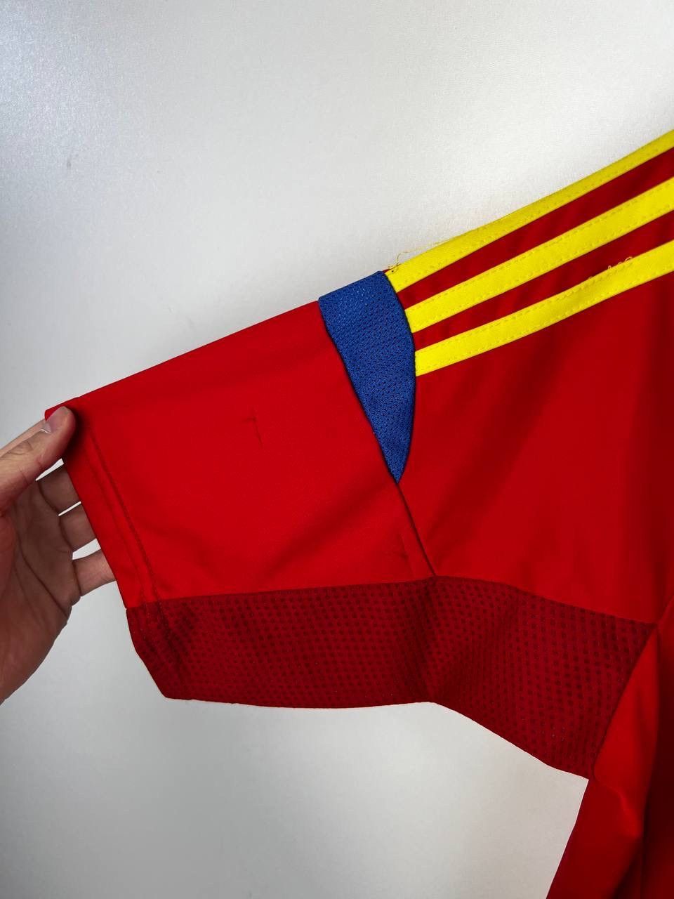 Other Xavi Spain Adidas replica jersey t-shirts size XL Size US XL / EU 56 / 4 - 3 Thumbnail