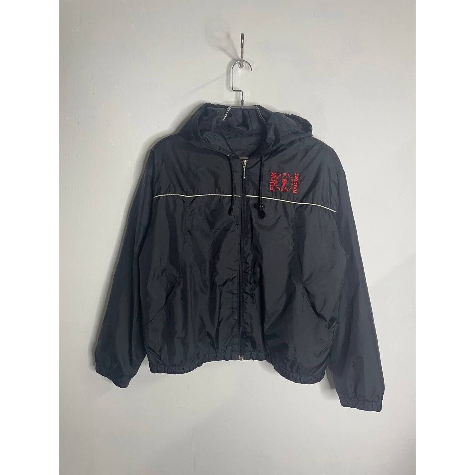Vintage Vintage Fishbone Black Windbreaker Jacket Hooded Nylon Coat Size US L / EU 52-54 / 3 - 1 Thumbnail