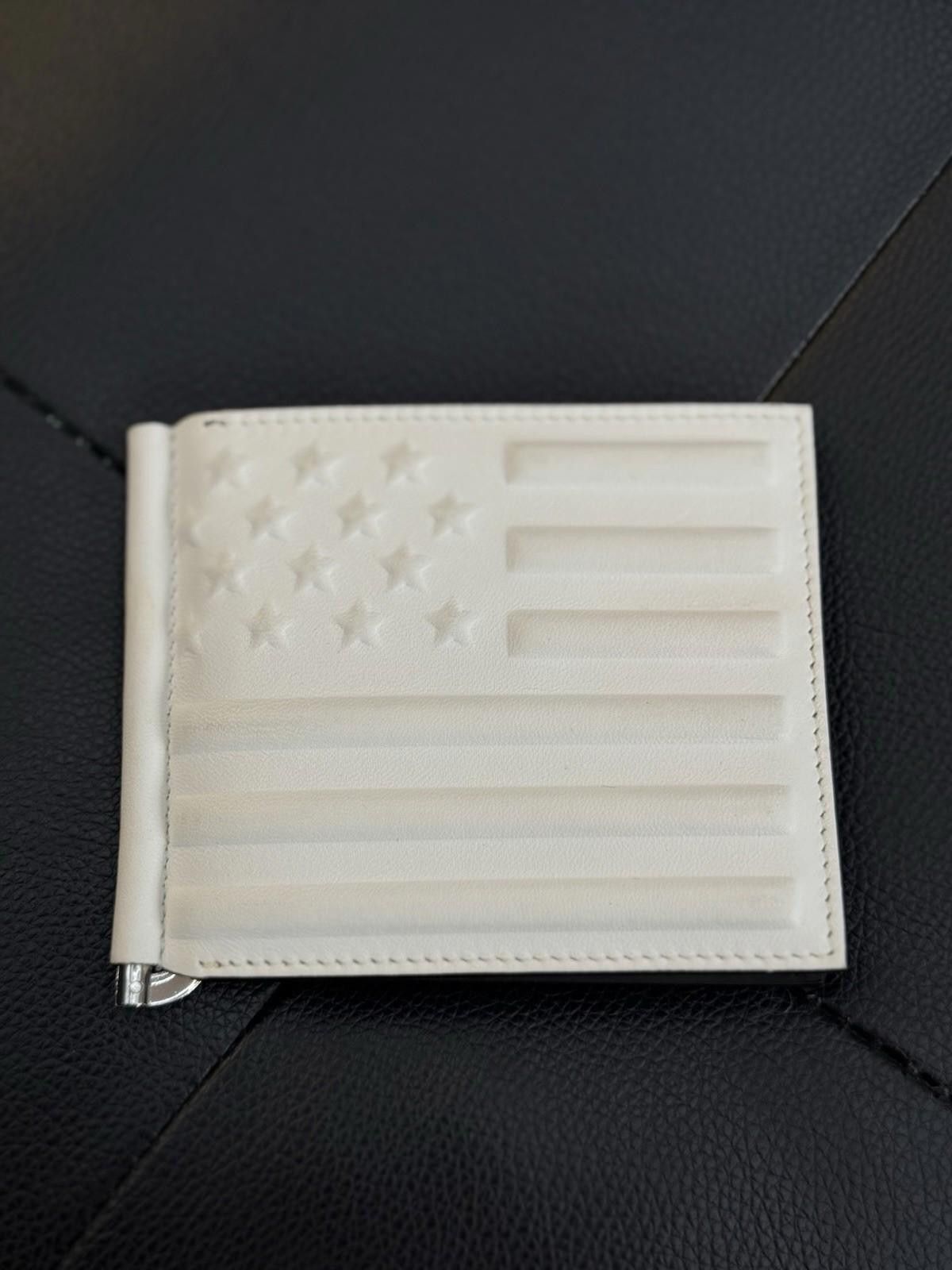 Givenchy Auth GIVENCHY Bifold Wallet White USA Flag Leather - $450 Size ONE SIZE - 2 Thumbnail