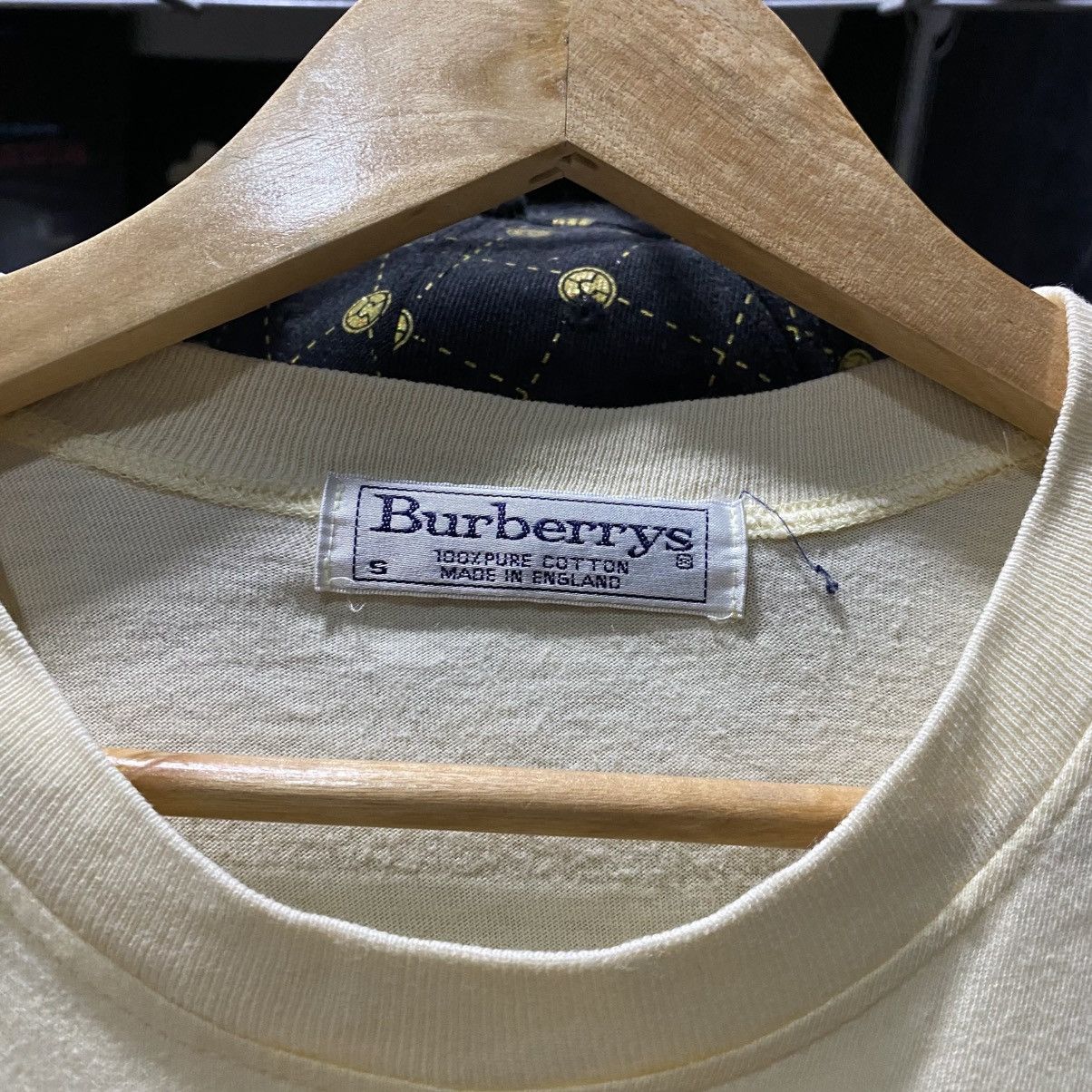 Burberry Vintage Burberrys “Equestrian Knight” logo Crop Tee Size M Size US S / EU 44-46 / 1 - 9 Thumbnail