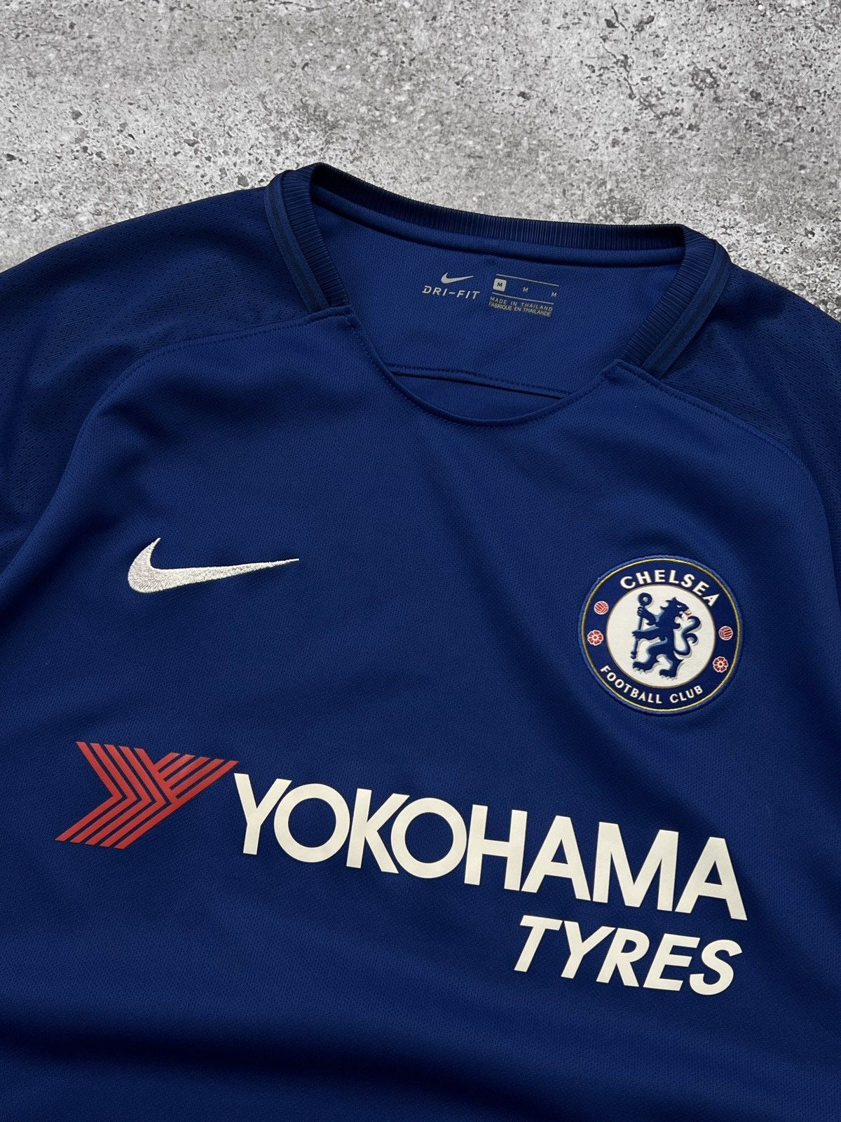 Chelsea Soccer Nike Chelsea 2017-2018 Home Jersey Size US M / EU 48-50 / 2 - 2 Thumbnail