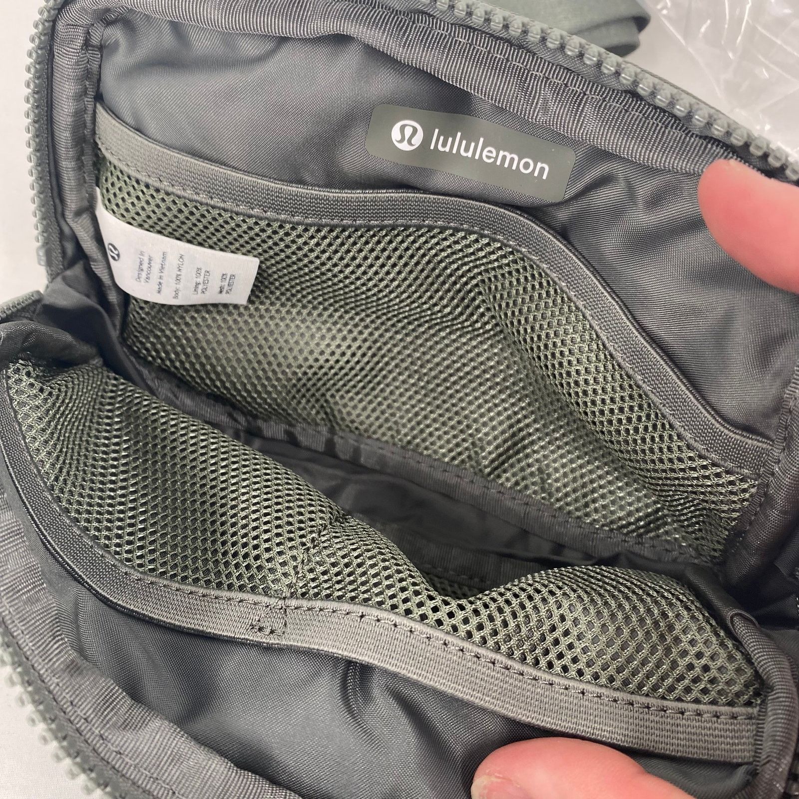 Lululemon Lululemon Green Everywhere Belt Bag New With Tags Size ONE SIZE - 4 Thumbnail