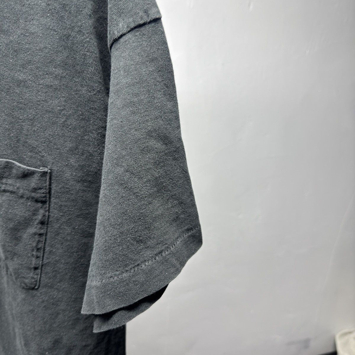 Vintage 90s Faded Thrashed Blank Black Pocket Shirt ERD Grunge Size US XL / EU 56 / 4 - 6 Thumbnail