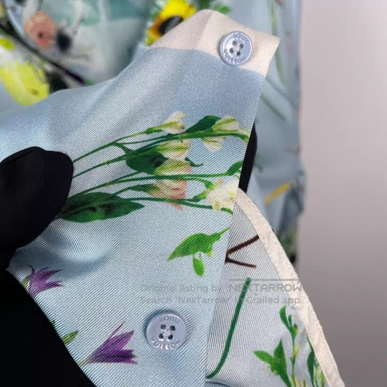 Louis Vuitton Louis Vuitton Aqua blue floral-print silk shirt Size US L / EU 52-54 / 3 - 4 Thumbnail