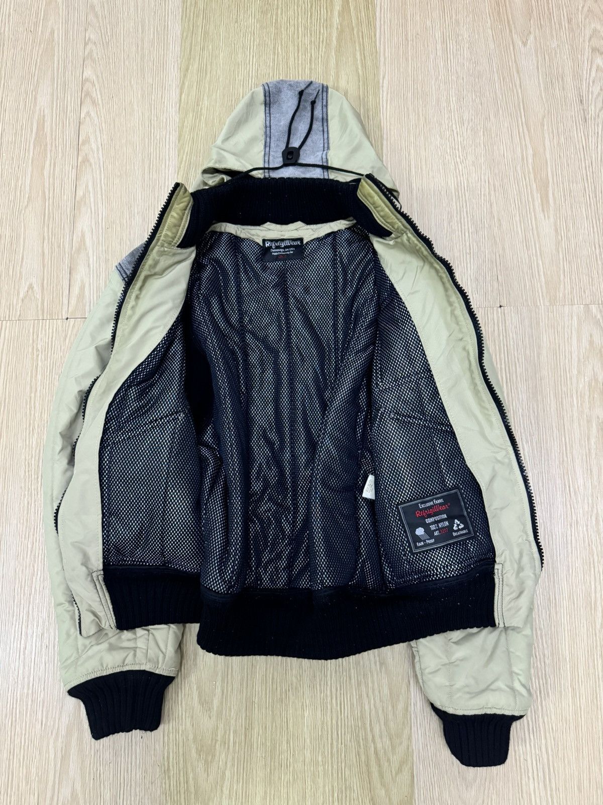 Refrigiwear Refrigiwear Rain-Proof Oak Jacket Size US S / EU 44-46 / 1 - 2 Thumbnail