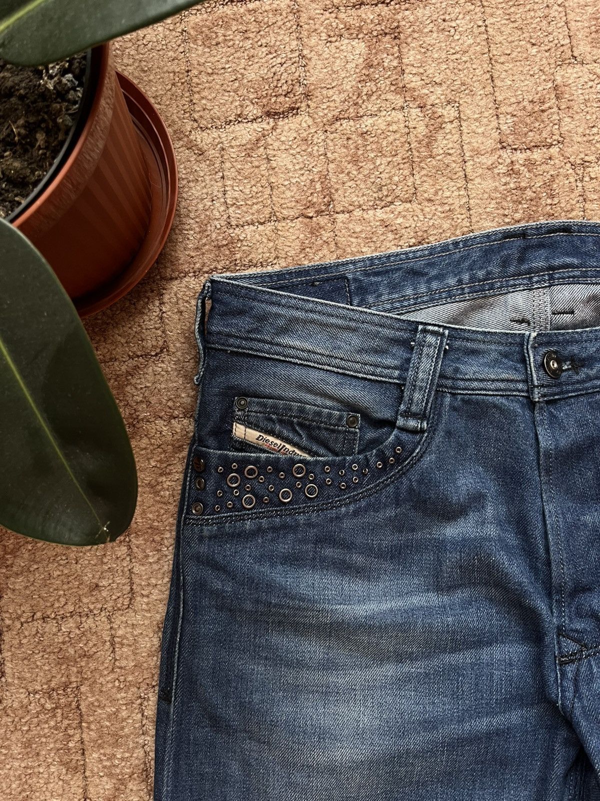 Diesel Vintage Diesel Big Logo Streetwear Denim Pants Blue Jeans Size US 32 / EU 48 - 6 Thumbnail