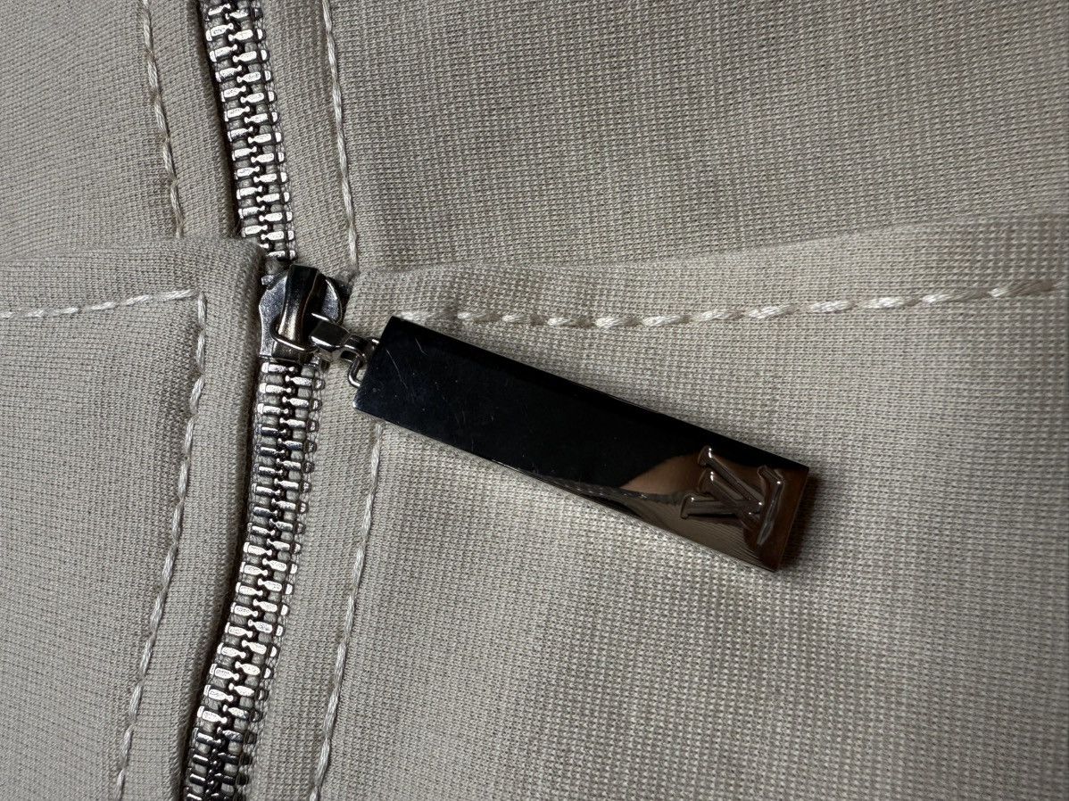 Louis Vuitton Louis Vuitton Wrap Zip Skirt W/ Giant Puller Size 26" / US 2 / IT 38 - 5 Thumbnail