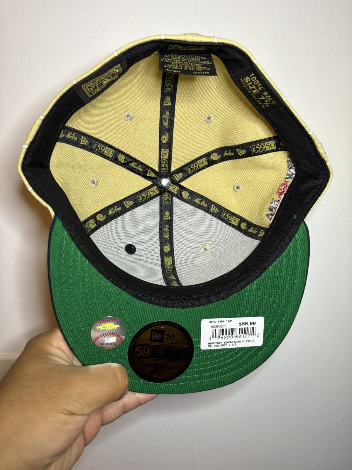 New Era Sz 7 5/8 MLB Cleveland Indians Fitted Hat + Pin Size ONE SIZE - 7 Thumbnail