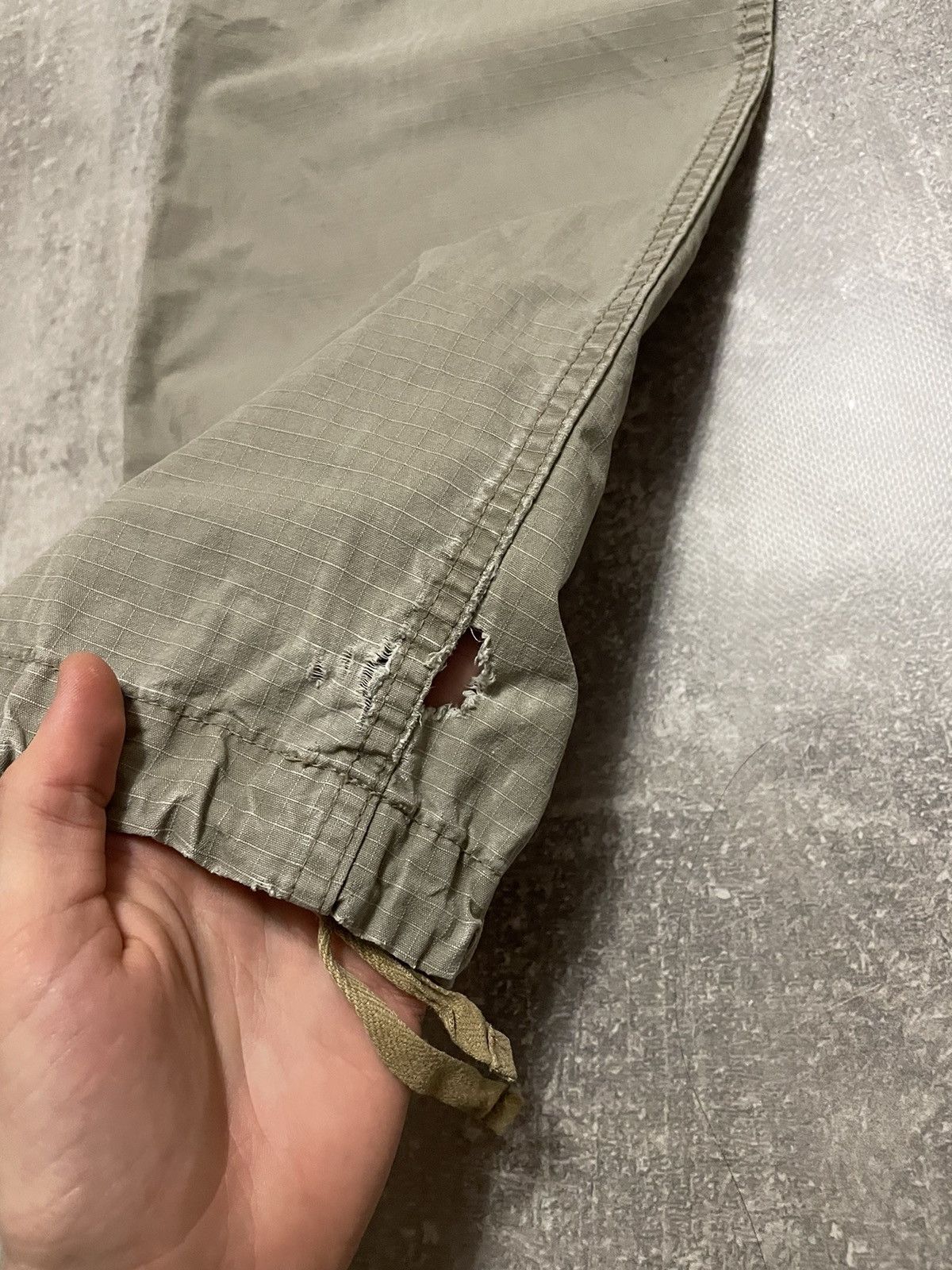 Carhartt Vintage Carhartt Distressed Cargo Pants Size US 28 / EU 44 - 5 Thumbnail