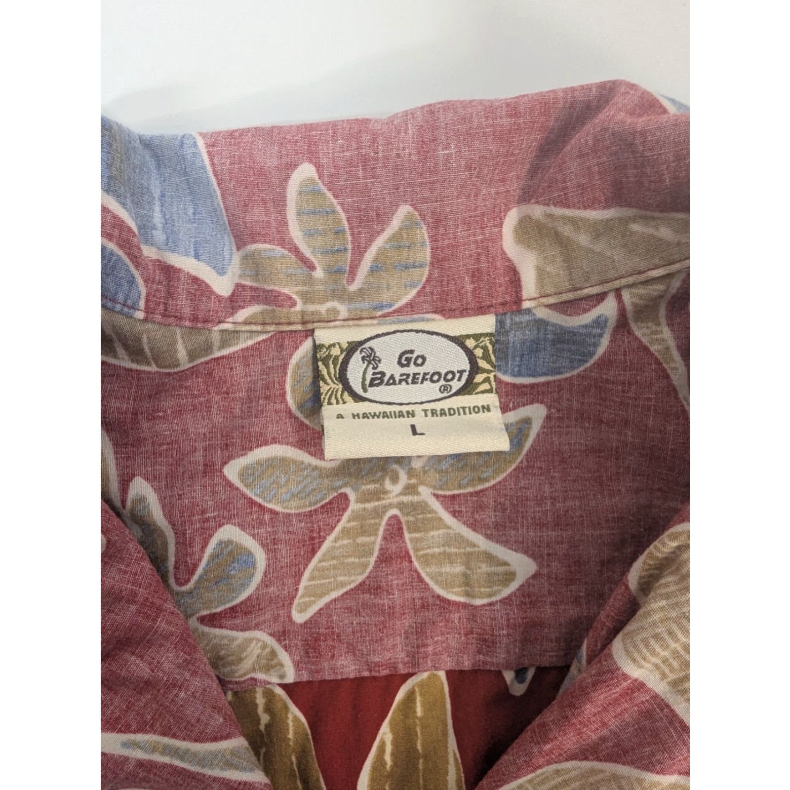 Vivobarefoot VTG Go Barefoot Hawaiian Aloha Shirt Mens Large Red Floral Reverse Collar Button-Up Short Sleeve Size US L / EU 52-54 / 3 - 6 Thumbnail
