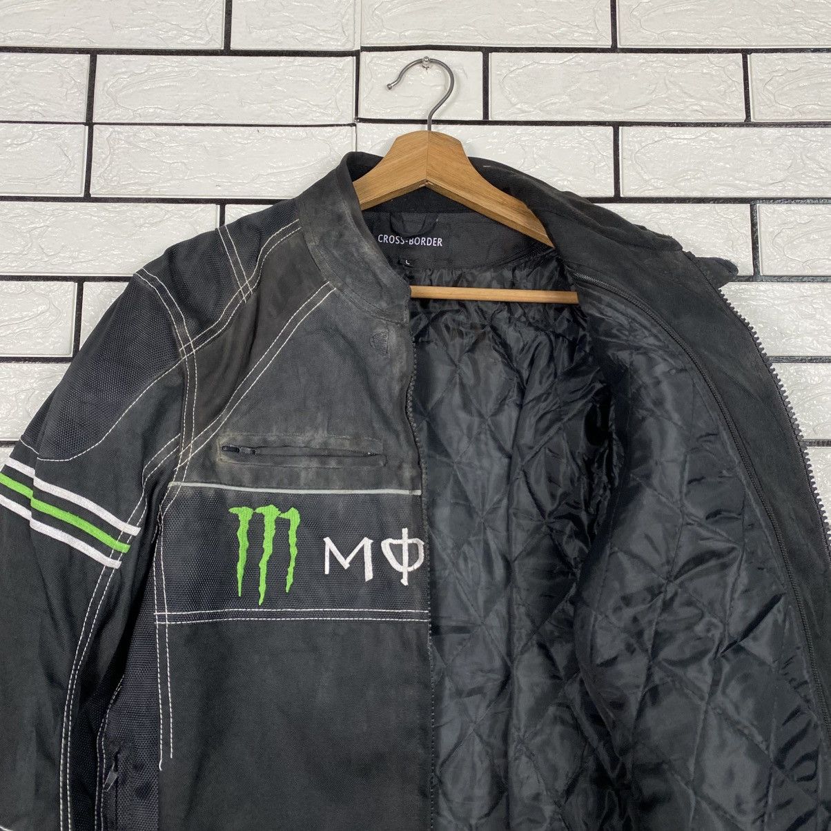 Japanese Brand Vintage Biker Jacket Cross Border Monster Energy Big Logo Size US L / EU 52-54 / 3 - 13 Thumbnail