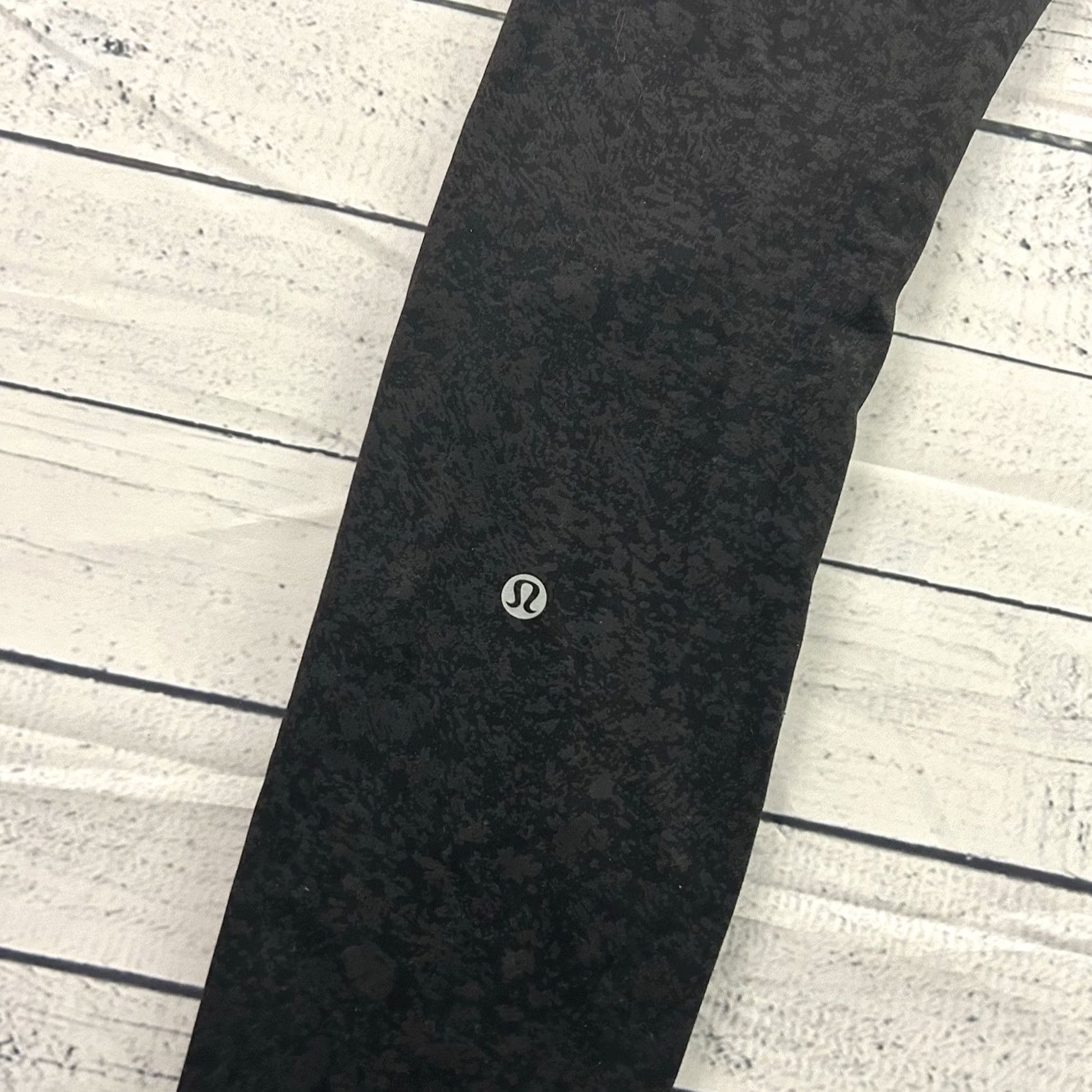 Lululemon Lululemon Black 5 Pocket Tight Leggings Women's 6 Athletic Knit Nylon Inseam 25 in Pockets Rise High-Rise Fast Free? Size 28" / US 6 / IT 42 - 5 Thumbnail