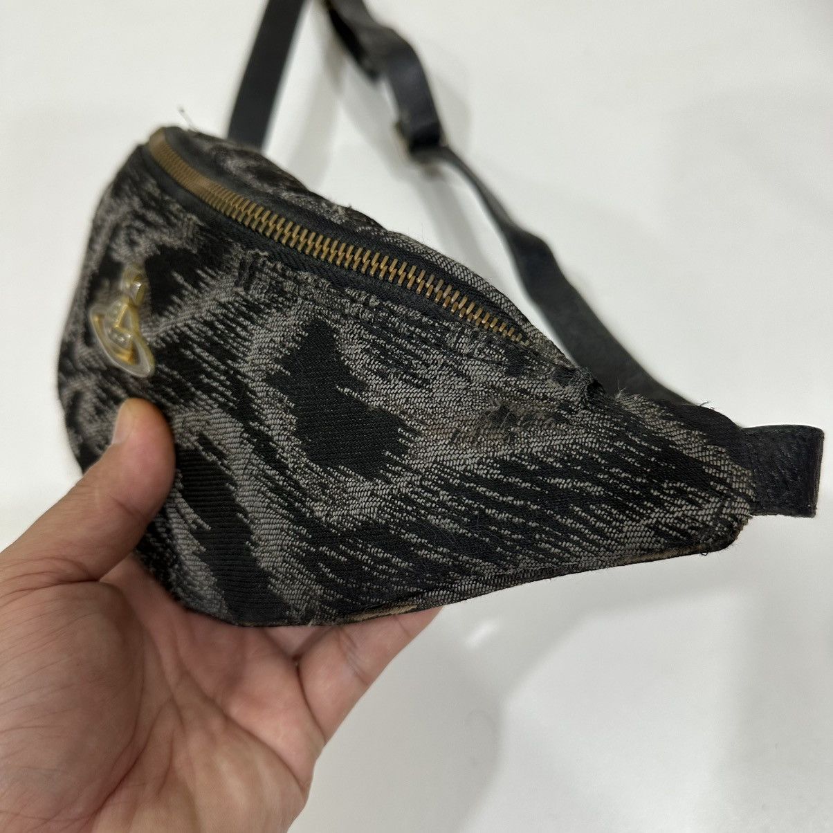 Vivienne Westwood ‼️YES‼️ VINTAGE VIVIENNE WESTWOOD POUCH WAIST BAG Size ONE SIZE - 4 Thumbnail