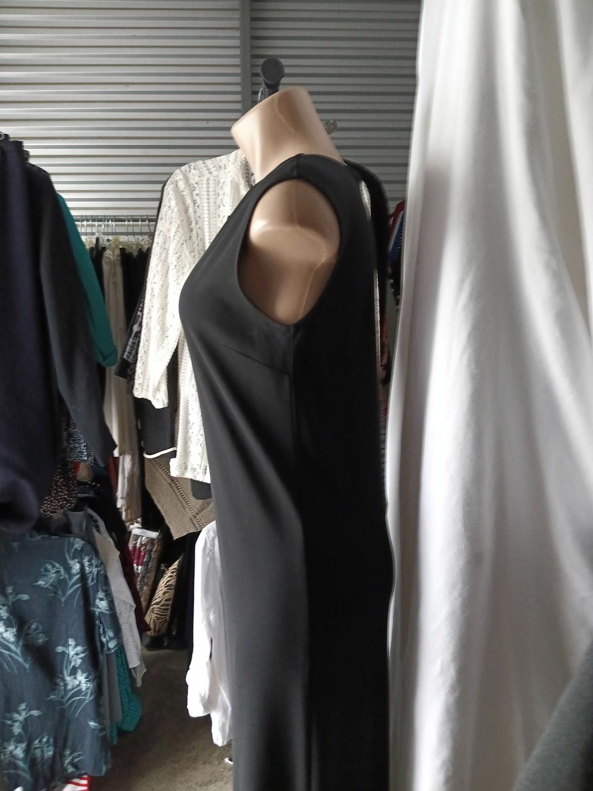 Designer Elegant Josephine Chaus Petite Black Maxi Dress Size S / US 4 / IT 40 - 2 Thumbnail