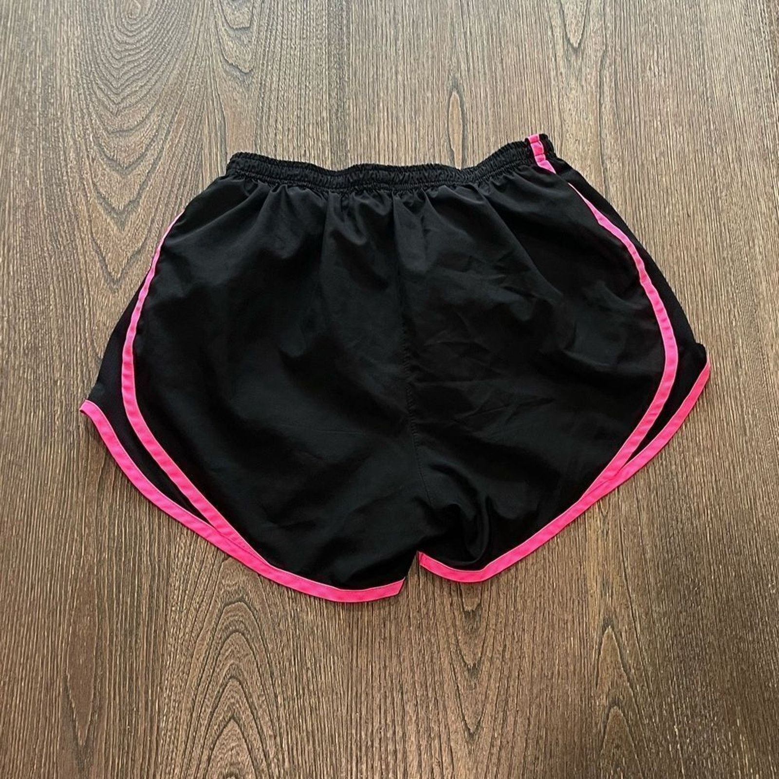 Nike Nike Womens Black Pink Elastic Waist Dri-FIT Track Shorts S Size 26" / US 2 / IT 38 - 3 Thumbnail