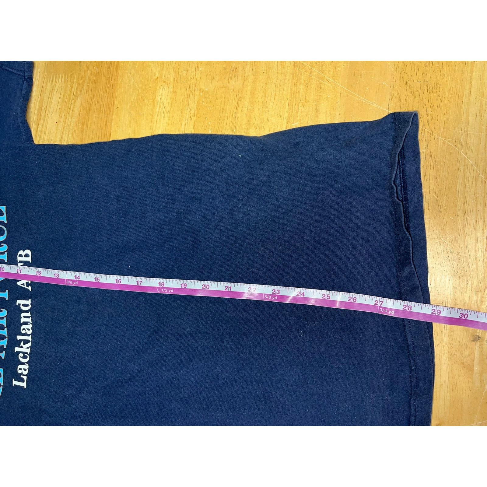 Fruit Of The Loom Vintage Lackland Air Force Base Shirt 90s Tee VTG M Size US M / EU 48-50 / 2 - 8 Thumbnail