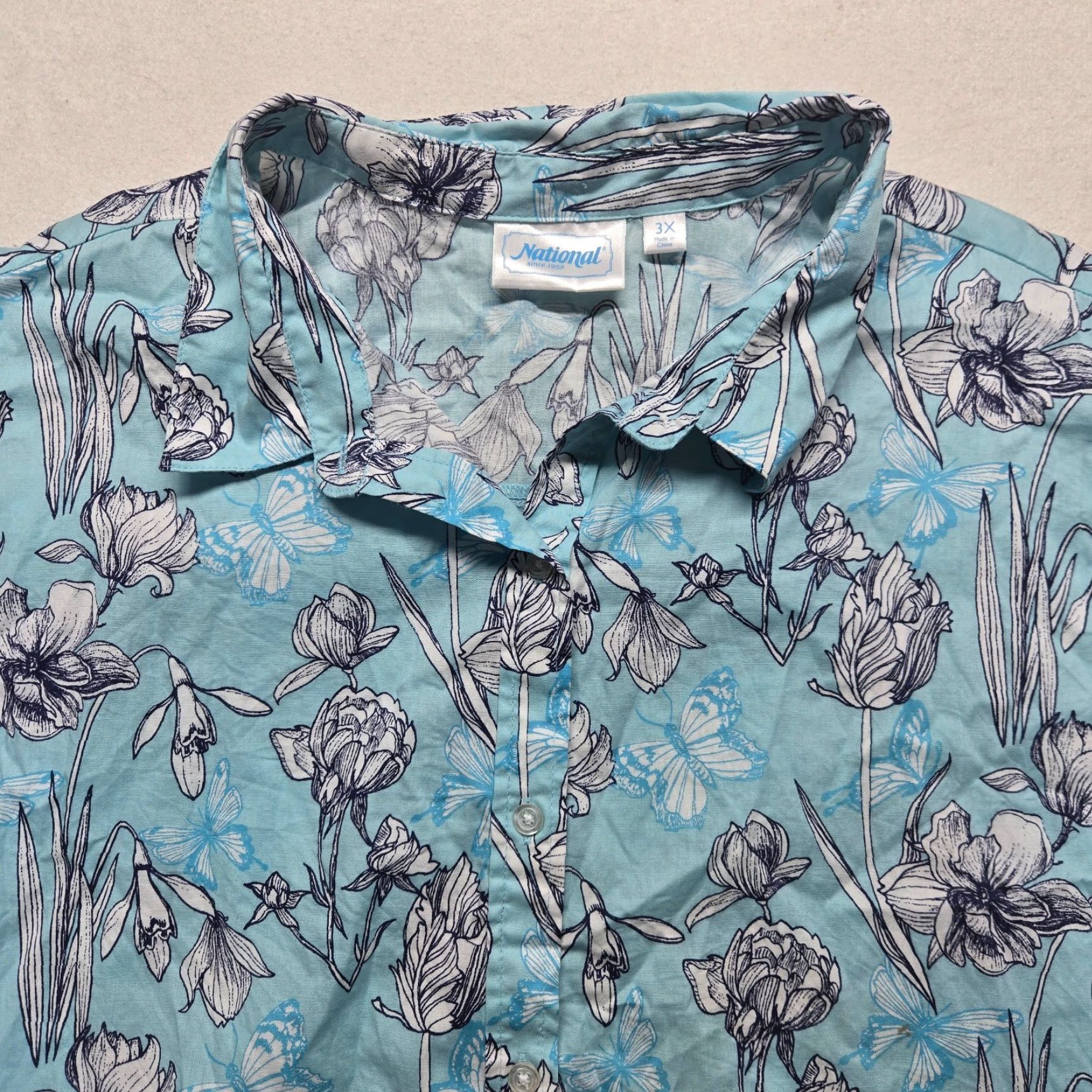 Vintage National Shirt Womens Plus 3X Blue With White Flowers Floral 3/4 Sleeves Button UP Size XXL / US 16-18 / IT 52-54 - 2 Thumbnail
