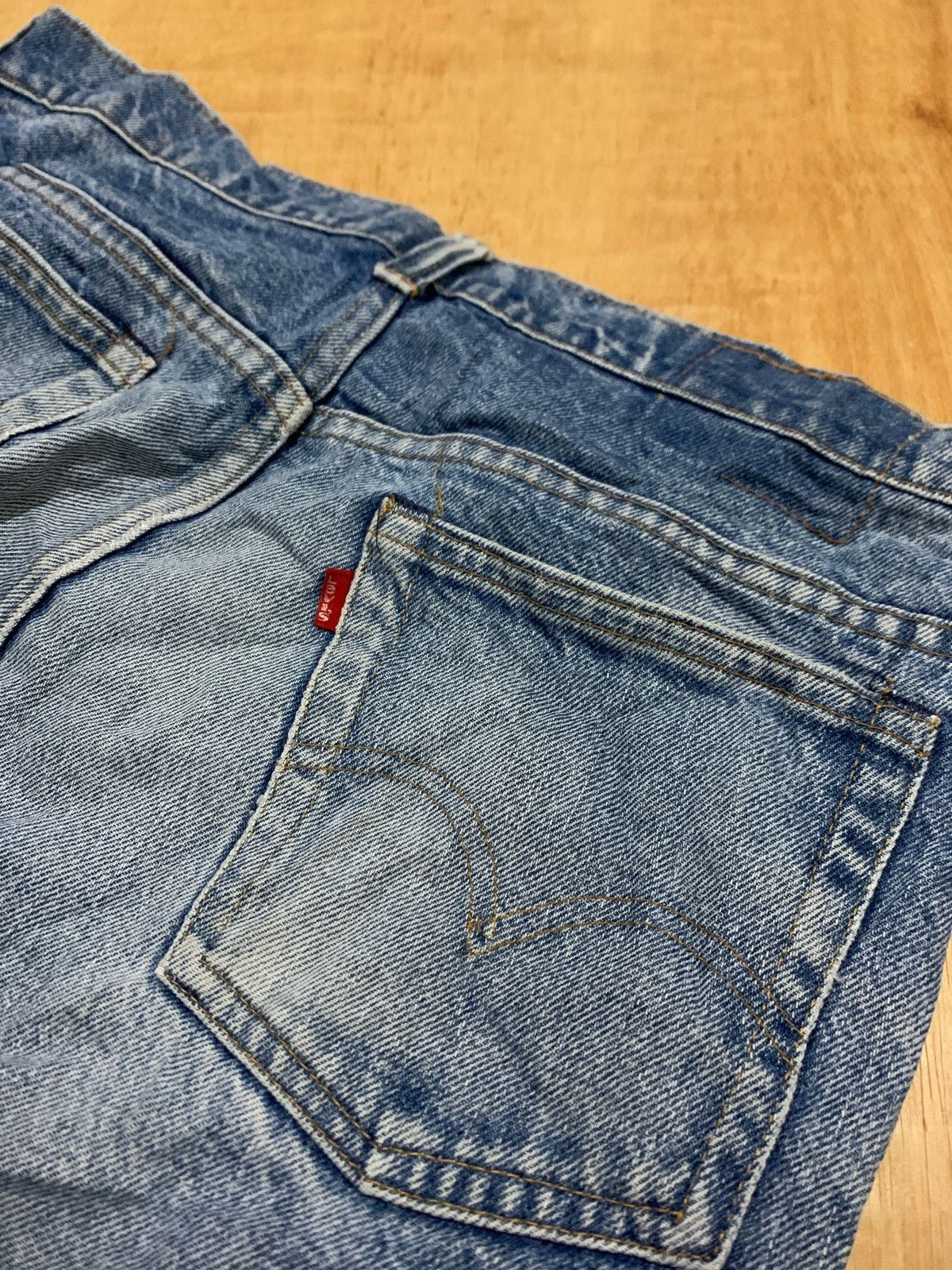 Japanese Brand × Levi's × Vintage Vintage Levi's top Button 16 Denim jeans Size US 34 / EU 50 - 1 Thumbnail