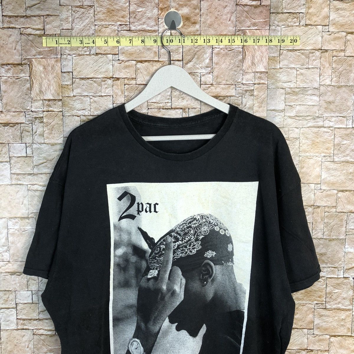 Band Tees 2 Pac Shakur American rapper legend Black T-Shirt #A283 Size US XL / EU 56 / 4 - 2 Thumbnail