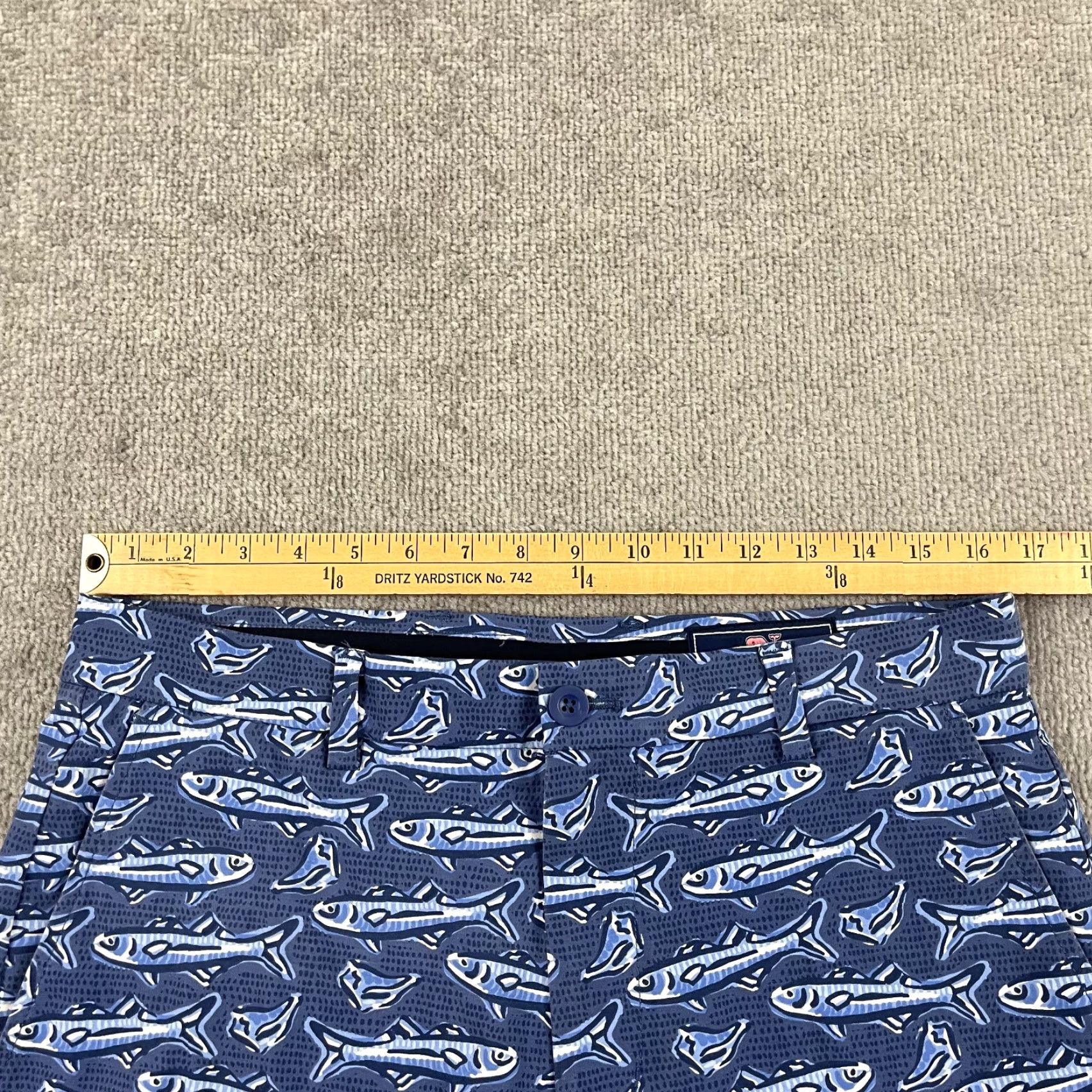 Vineyard Vines VINEYARD VINES Performance Golf Chino Shorts Men 32 Blue Fish Print 8" Inseam Regular Fit Size US 32 / EU 48 - 6 Thumbnail