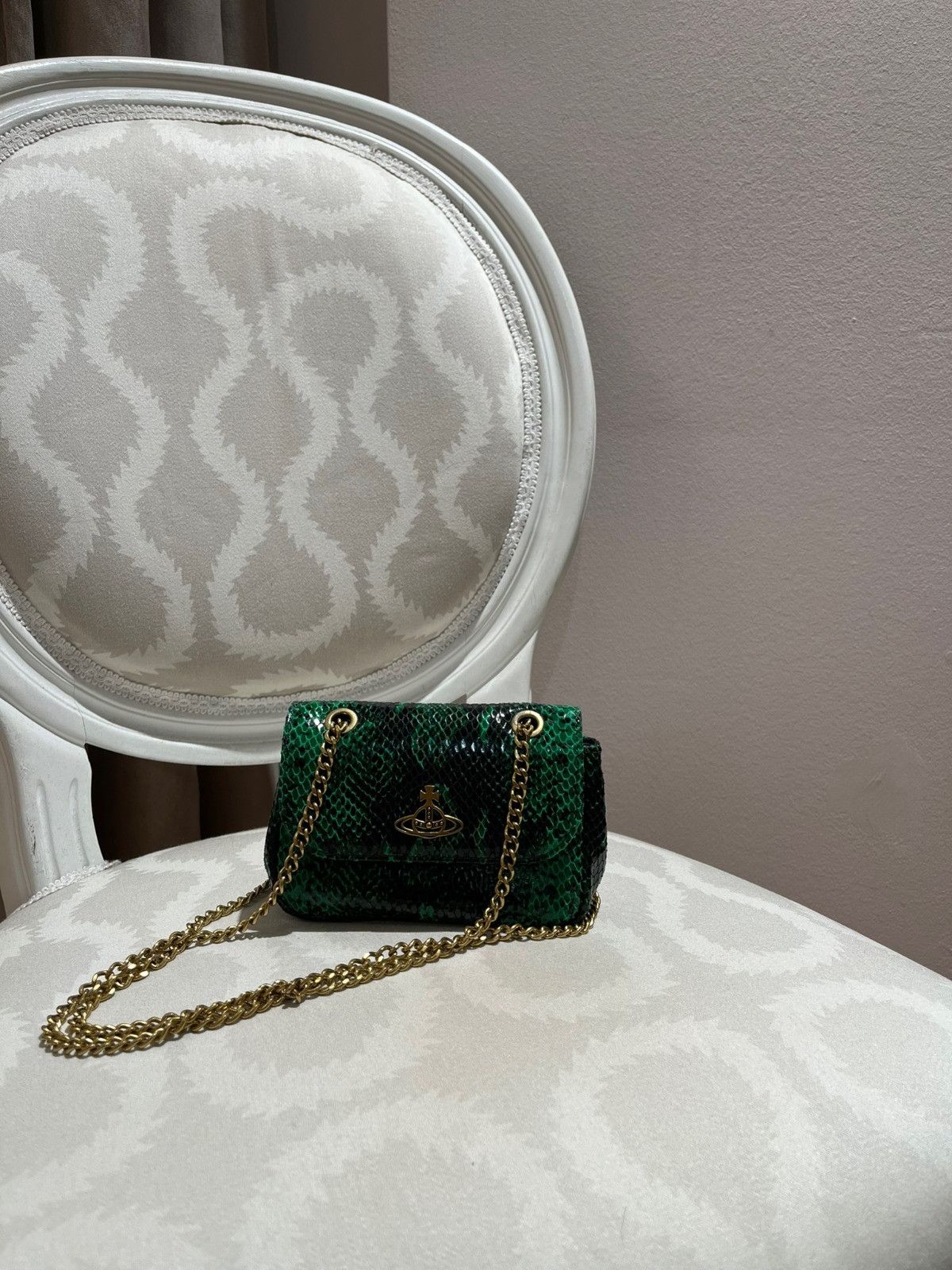 Vivienne Westwood o1f1d3z0825 Size: OS / Small Chain Purse Bag in Green Size ONE SIZE - 1 Preview