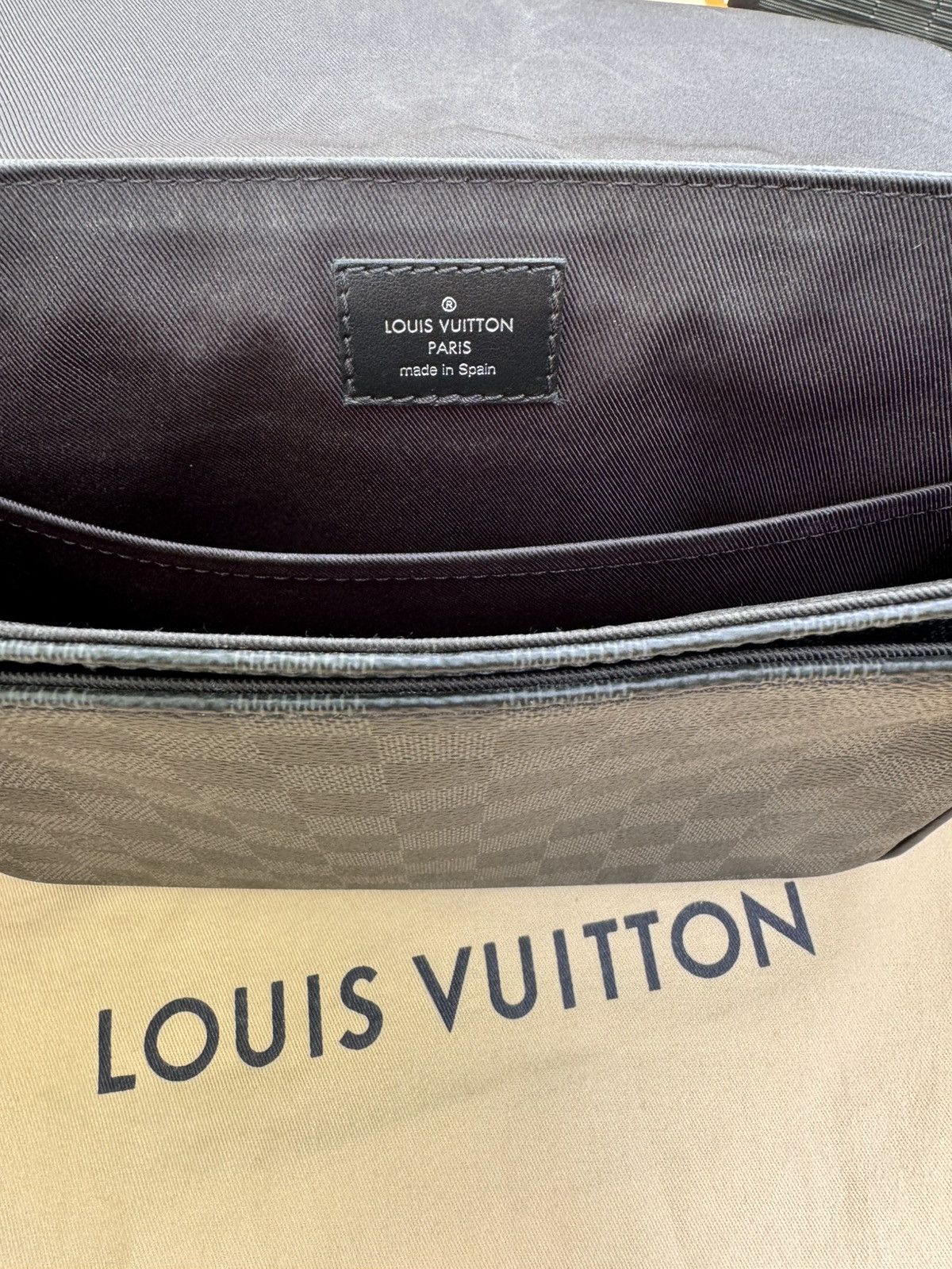 Louis Vuitton Louis Vuitton Messenger Bag Size ONE SIZE - 8 Thumbnail