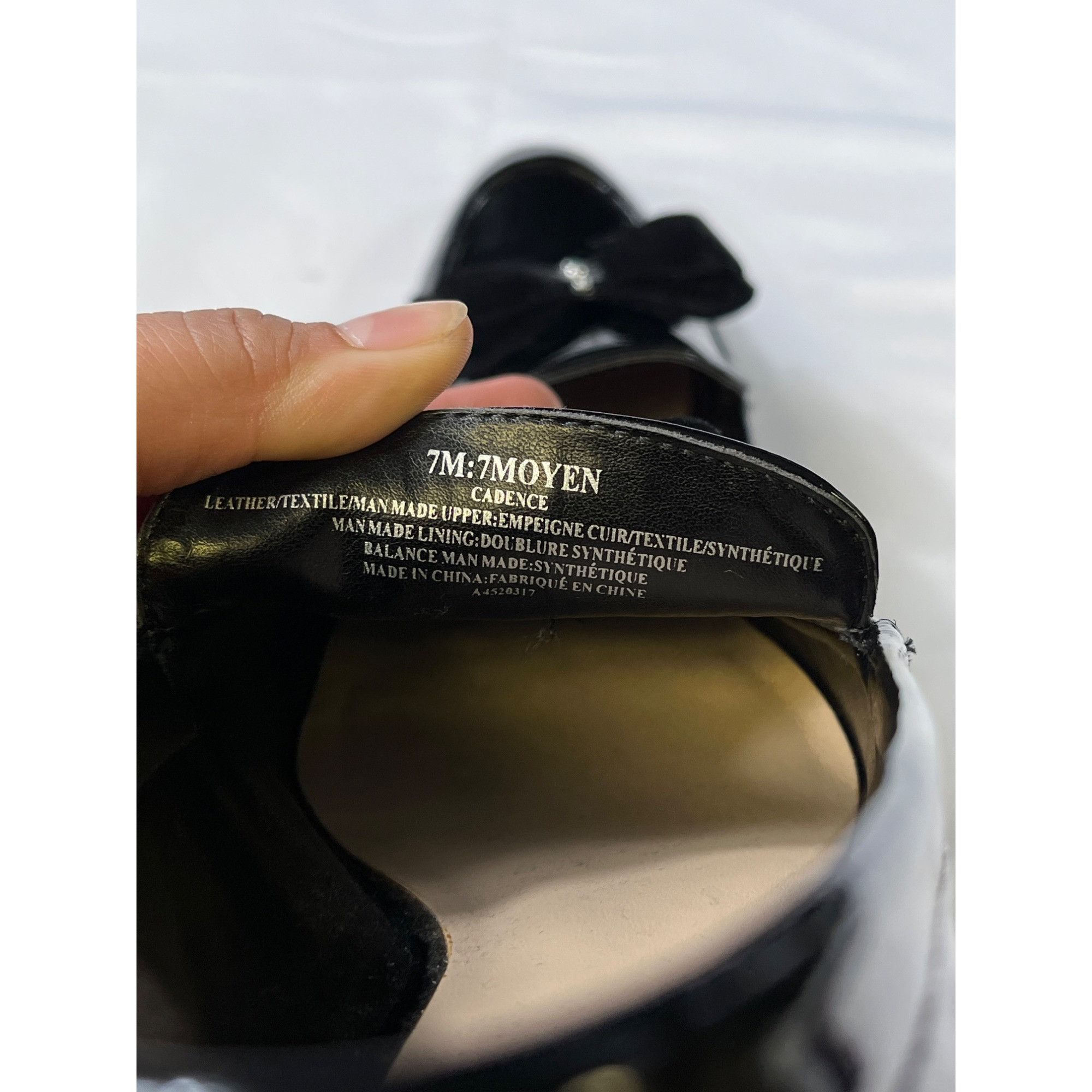 Isaac Mizrahi Isaac Mizrahi Womens Black Patent Leather Loafers With Velve Size US 7 / IT 37 - 8 Thumbnail