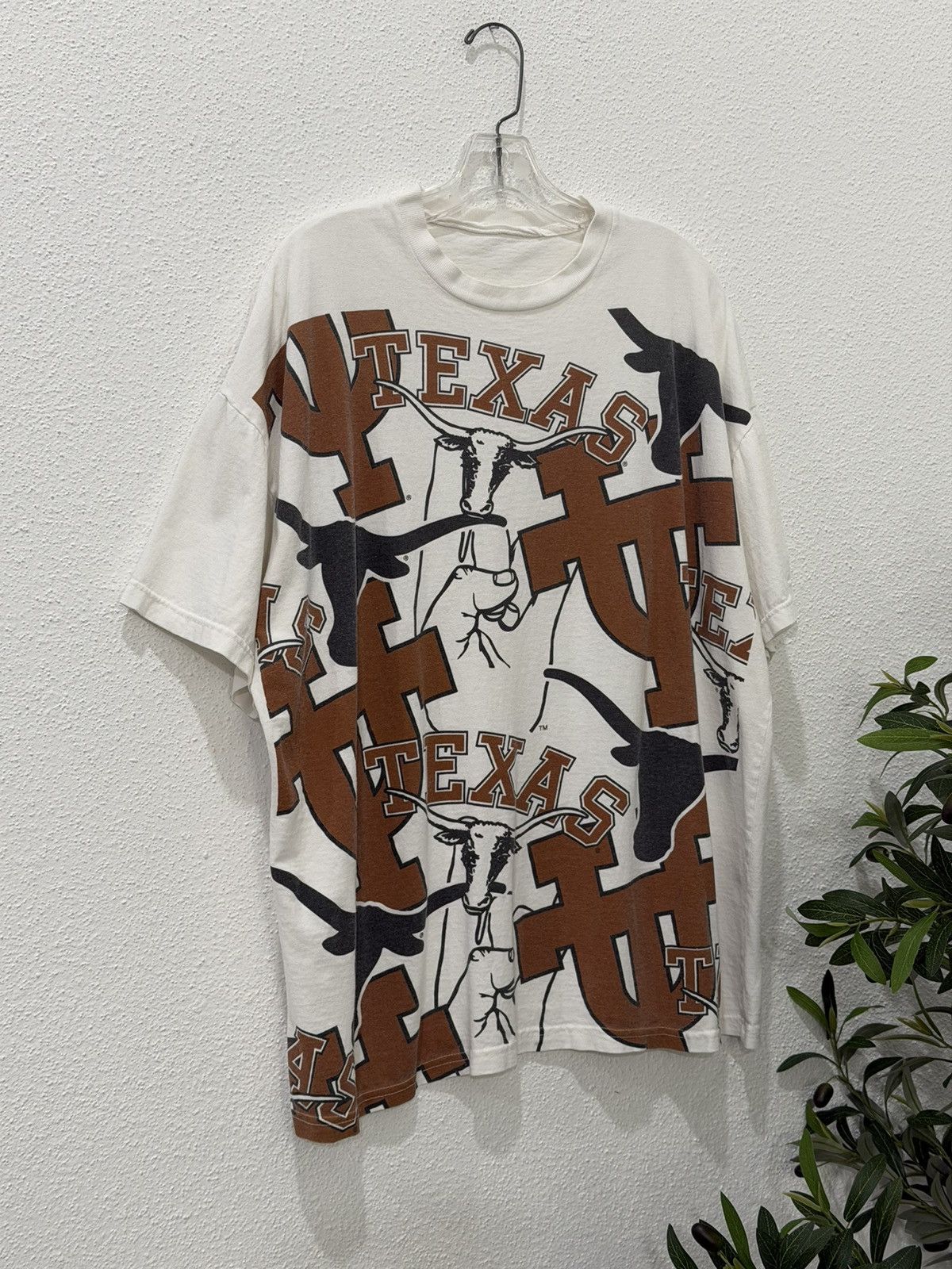 Champs Sport Vintage Y2K Texas Longhorns All Over Print Champs Tshirt XXL Size US XXL / EU 58 / 5 - 2 Thumbnail