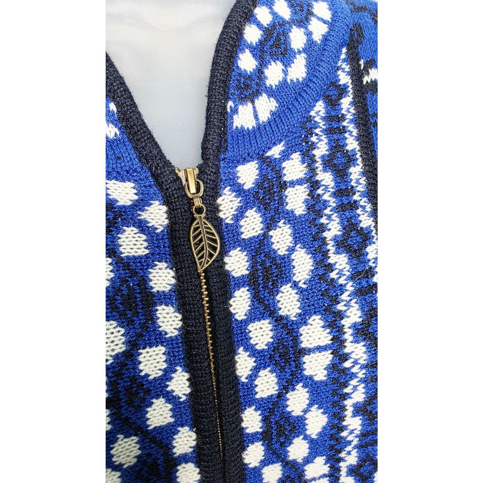Other Zipper Front Blue & Black Floral Fair Isle Cardigan Sweater Size L / US 10 / IT 46 - 8 Thumbnail