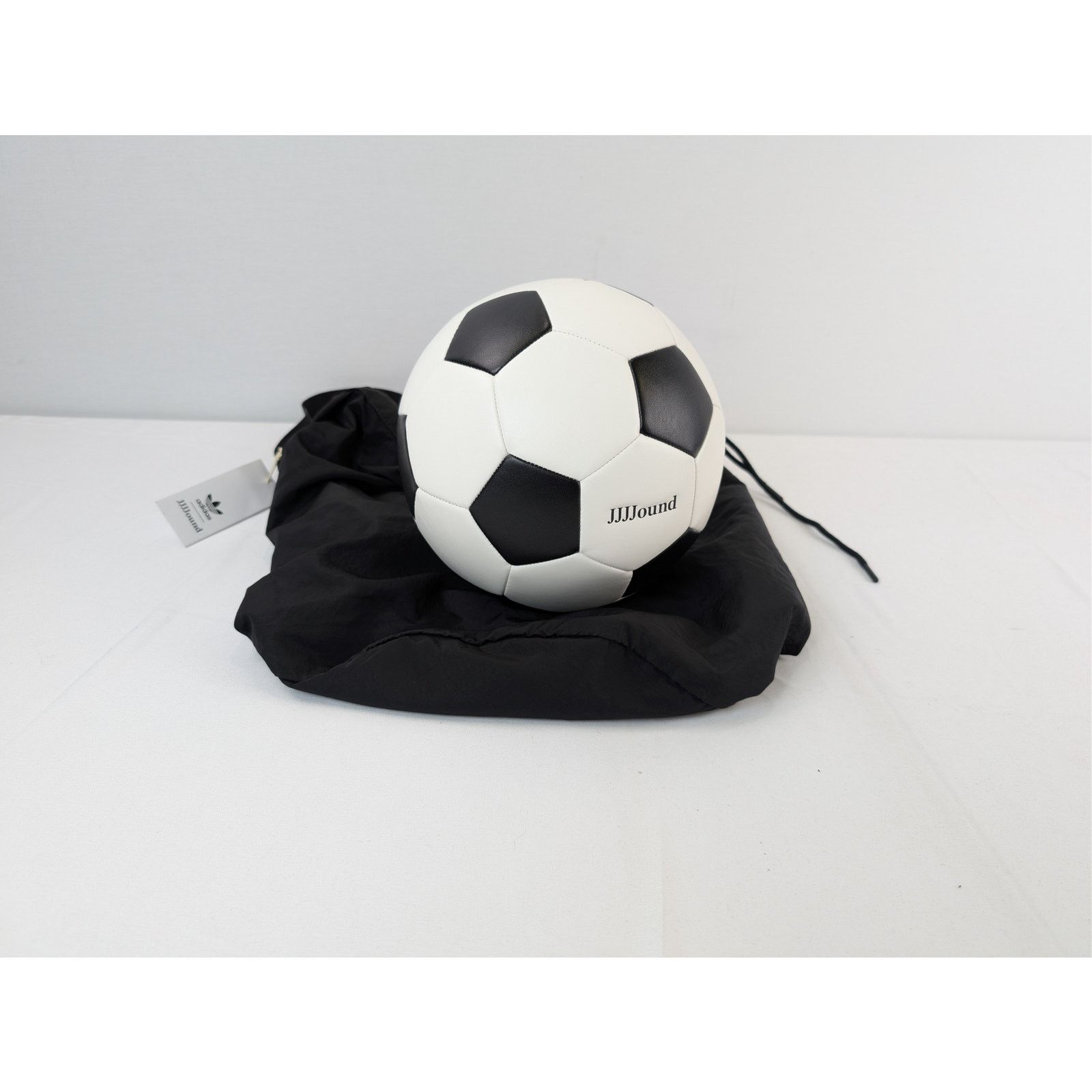Adidas × JJJJound o1rshd1 Q:2 / Size: 5 / Footballs in Black/White Size ONE SIZE - 8 Thumbnail